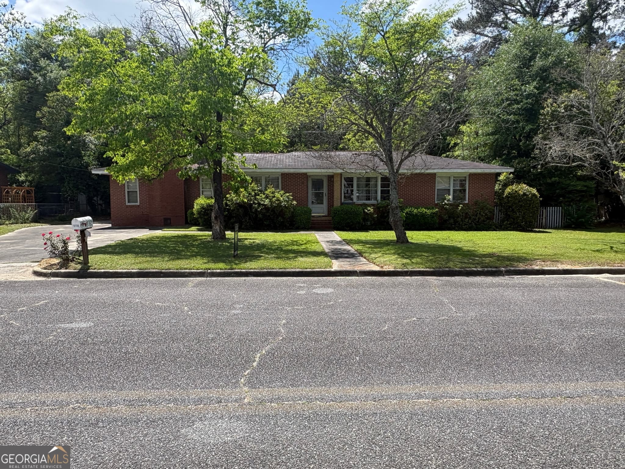 3 bedroom, 2 bathroom, 1,804 sq ft single family residence for sale at 5735 Fitzgerald Street, Eastman, GA 31023 — photo 2