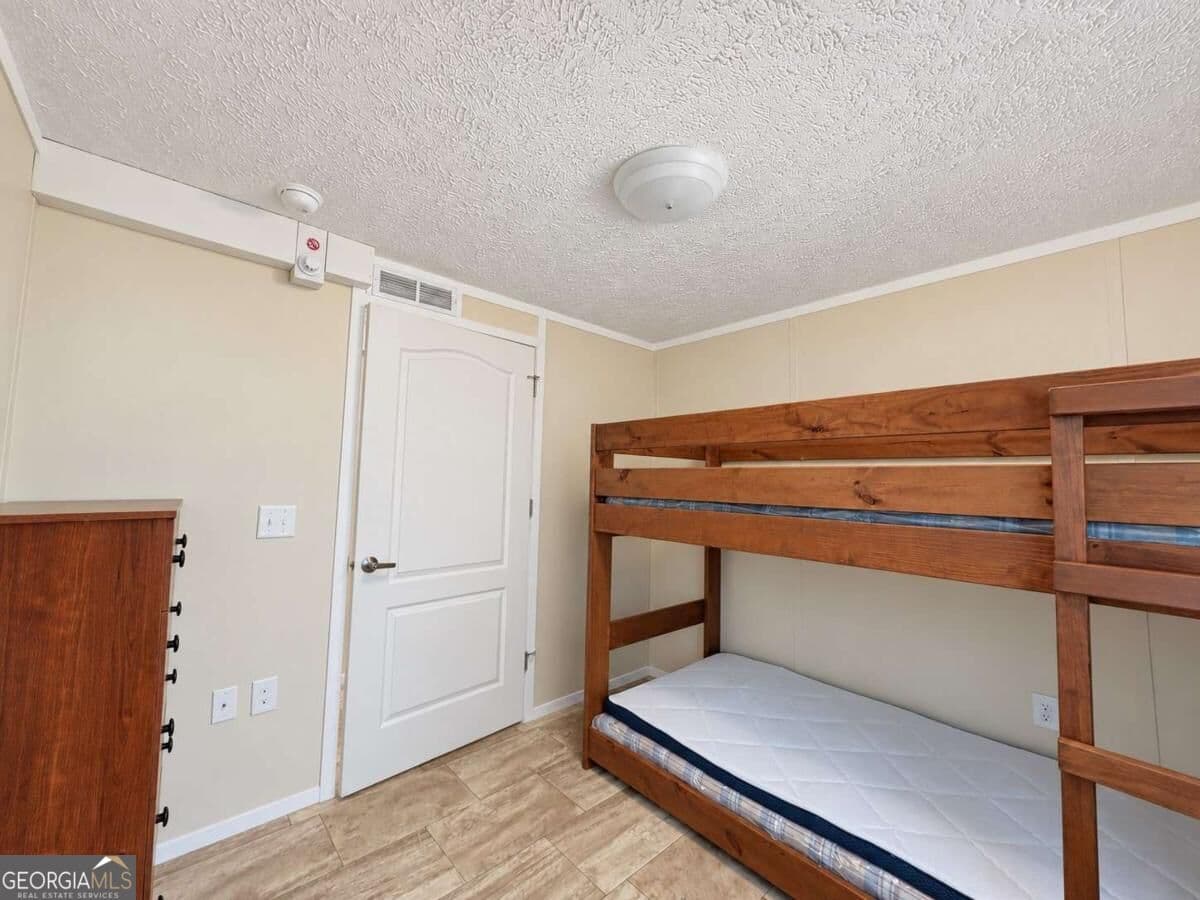 3 bedroom, 2 bathroom, 953 sq ft manufactured home,single family residence for rent at 203 Sloan Street, St. Marys, GA 31558 for $1,500 a month — photo 9