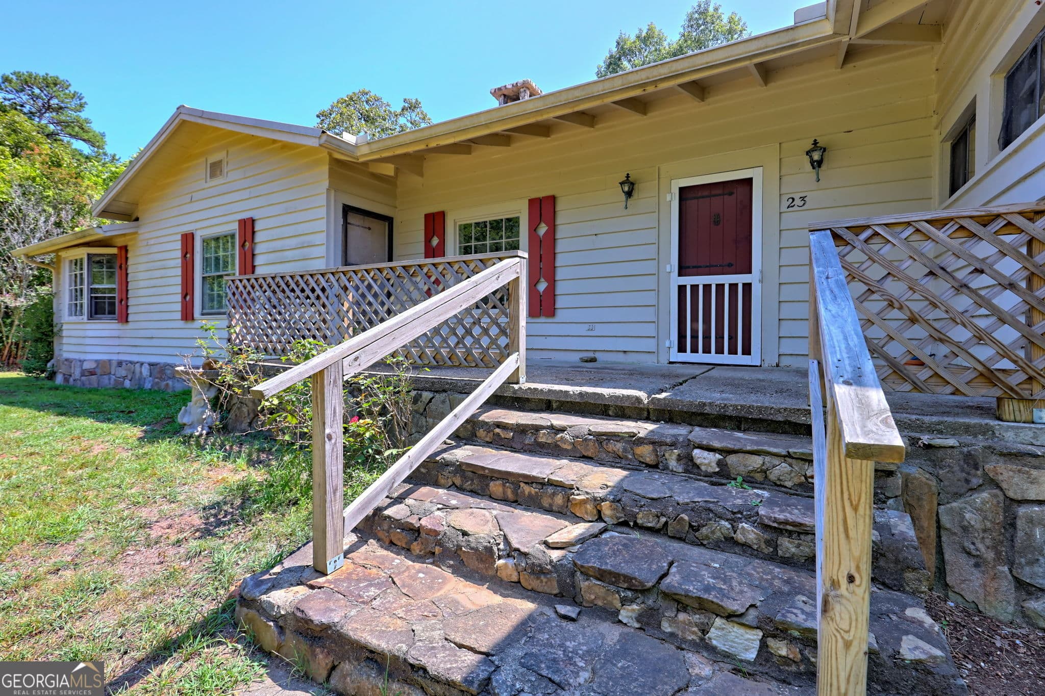 2 bedroom, 2 bathroom, 2,365 sq ft farm for sale at 23 Tanglewood Lane, Lakemont, GA 30552 — photo 2
