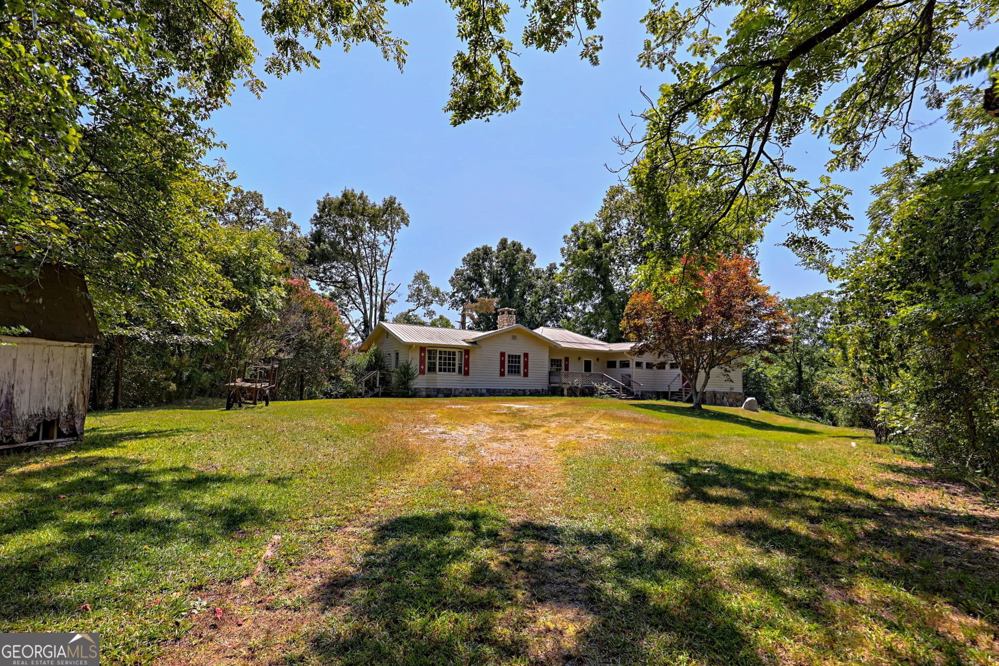 2 bedroom, 2 bathroom, 2,365 sq ft farm for sale at 23 Tanglewood Lane, Lakemont, GA 30552 — photo 6