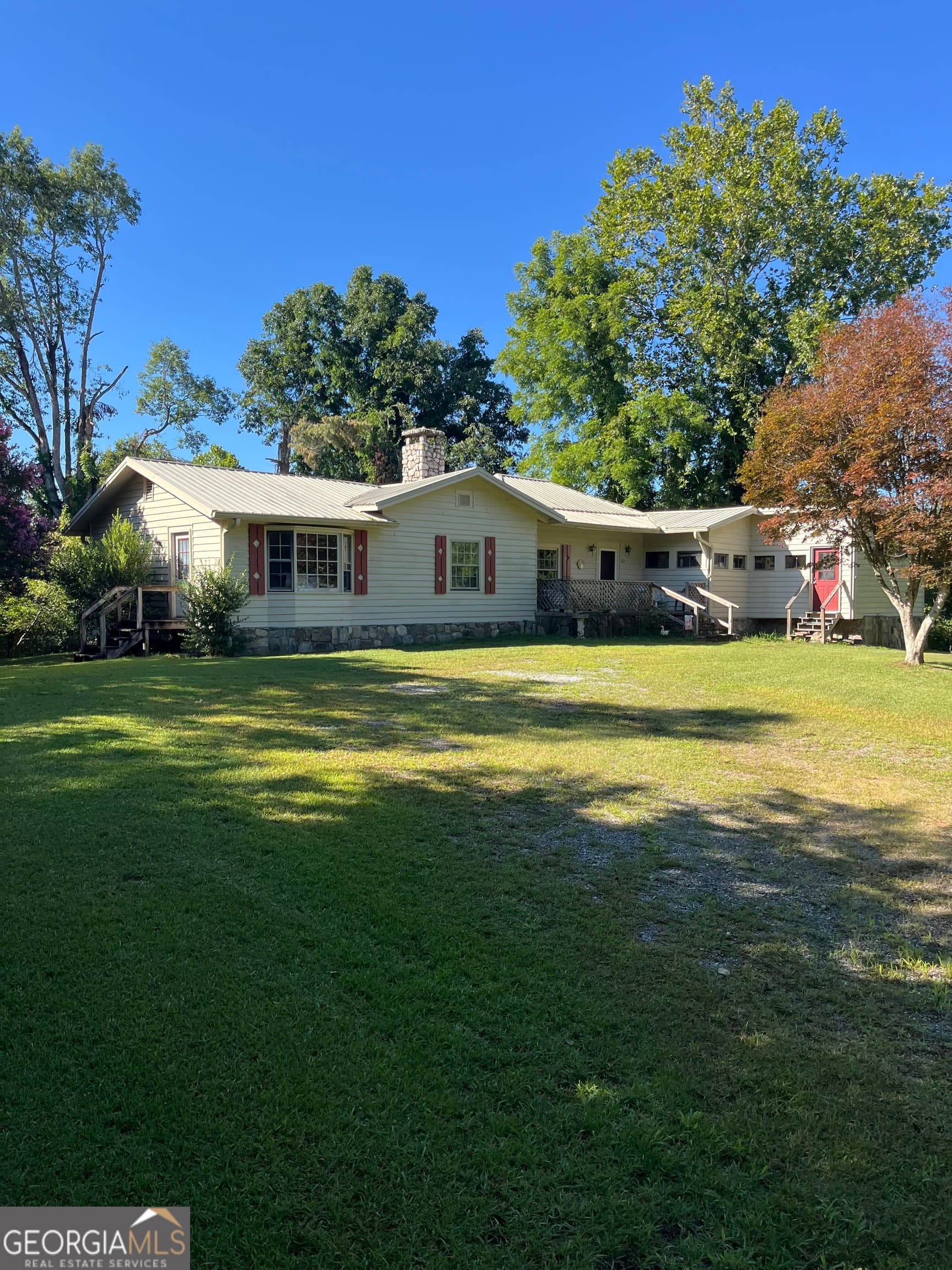 2 bedroom, 2 bathroom, 2,365 sq ft farm for sale at 23 Tanglewood Lane, Lakemont, GA 30552 — photo 8