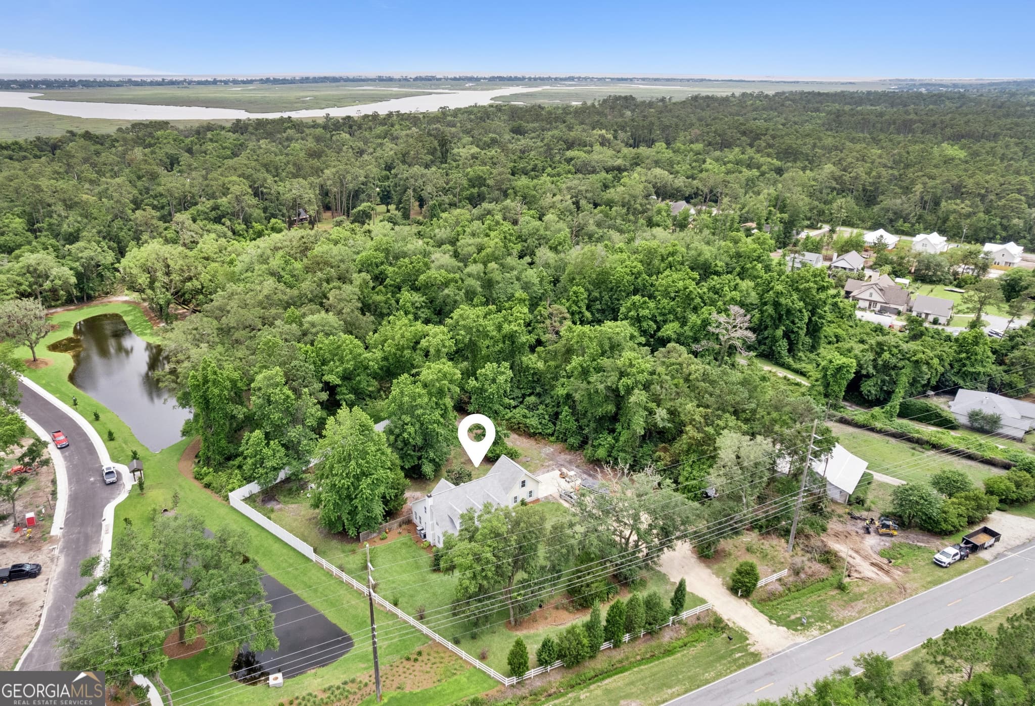 5 bedroom, 2.5 bathroom, 2,523 sq ft single family residence for sale at 112 Burns Landing, St. Simons, GA 31522 — photo 3