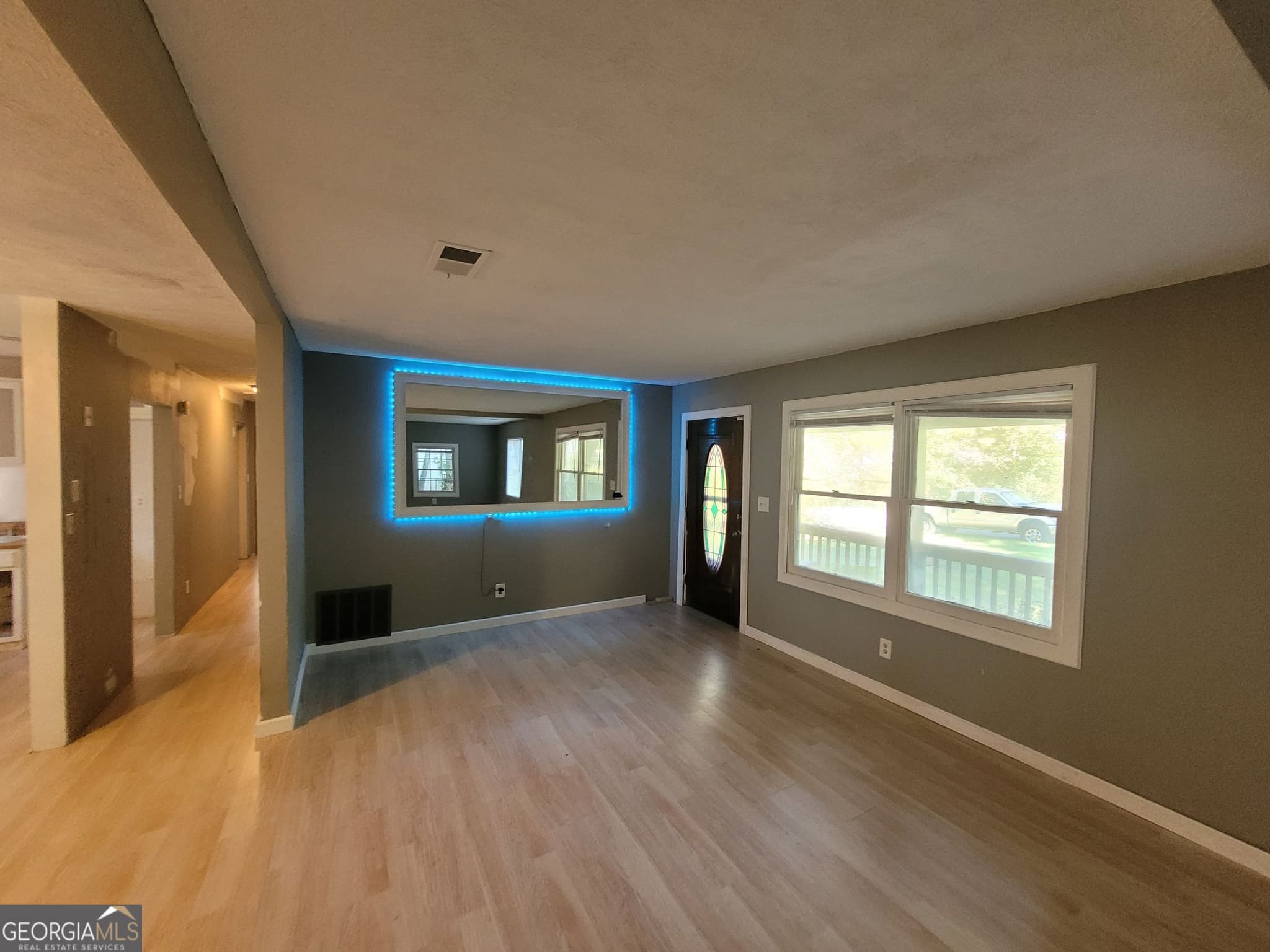 3 bedroom, 1 bathroom, 1,344 sq ft single family residence for sale at 1400 Sycamore Drive, Kennesaw, GA 30152 — photo 2
