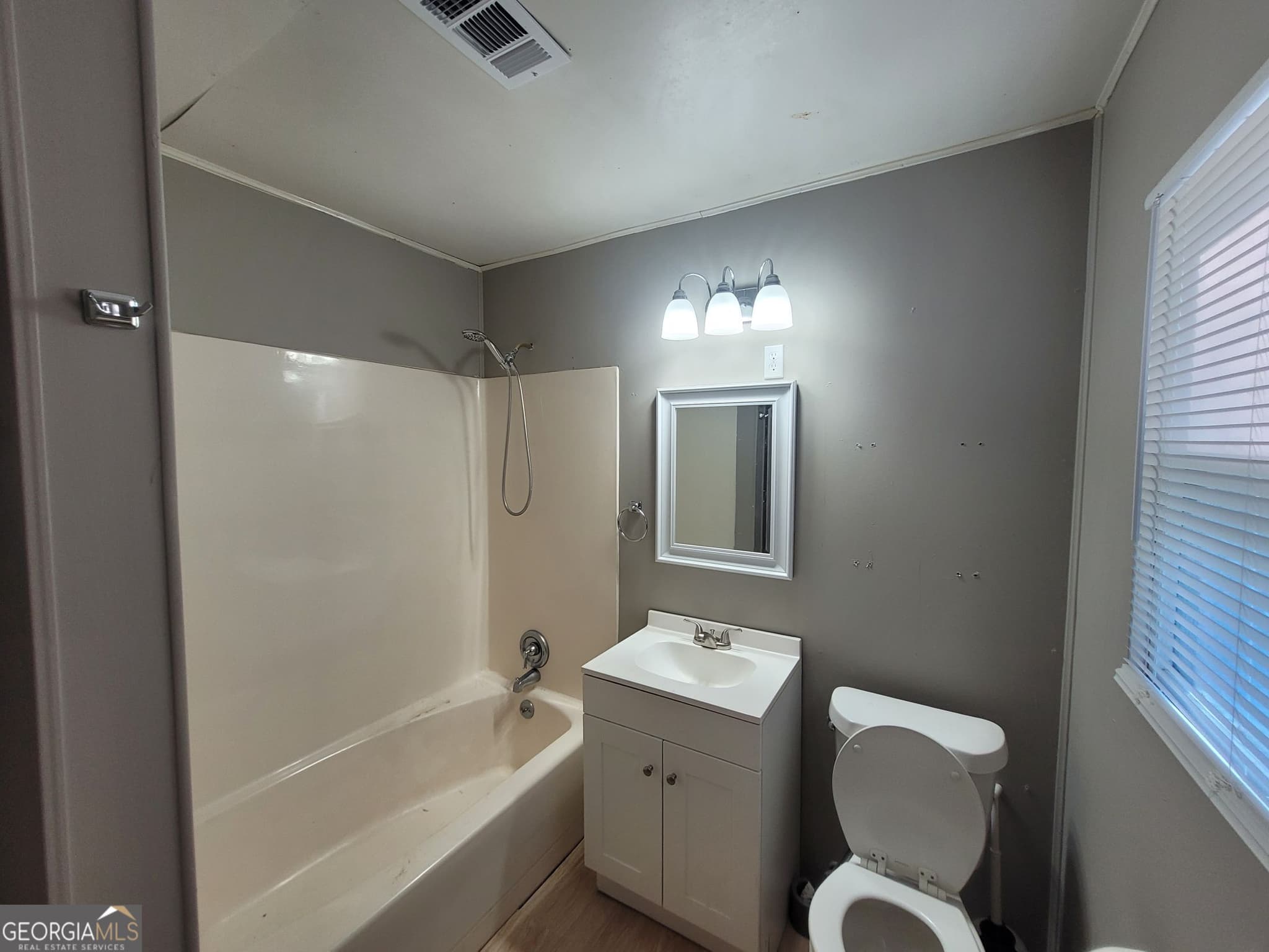 3 bedroom, 1 bathroom, 1,344 sq ft single family residence for sale at 1400 Sycamore Drive, Kennesaw, GA 30152 — photo 8