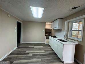 2 bedroom, 1 bathroom, 998 sq ft single family residence for rent at 5971 Robin Hood Lane, Norcross, GA 30093 for $1,400 a month — photo 5