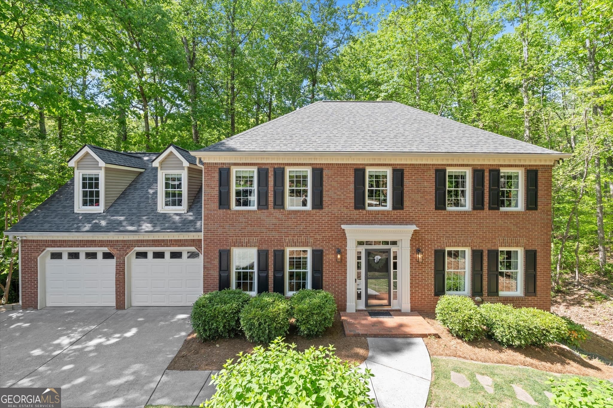 5 bedroom, 3.5 bathroom, 3,526 sq ft single family residence sold at 4069 Bittersweet Drive, Roswell, GA 30075
