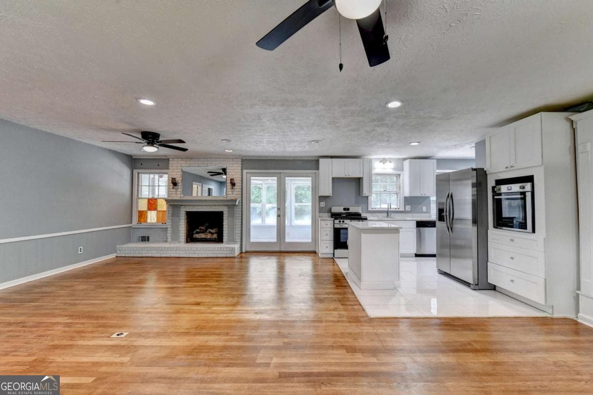 4 bedroom, 3 bathroom, 2,650 sq ft single family residence for sale at 4875 Five Forks Trickum Road, Lilburn, GA 30047 — photo 9