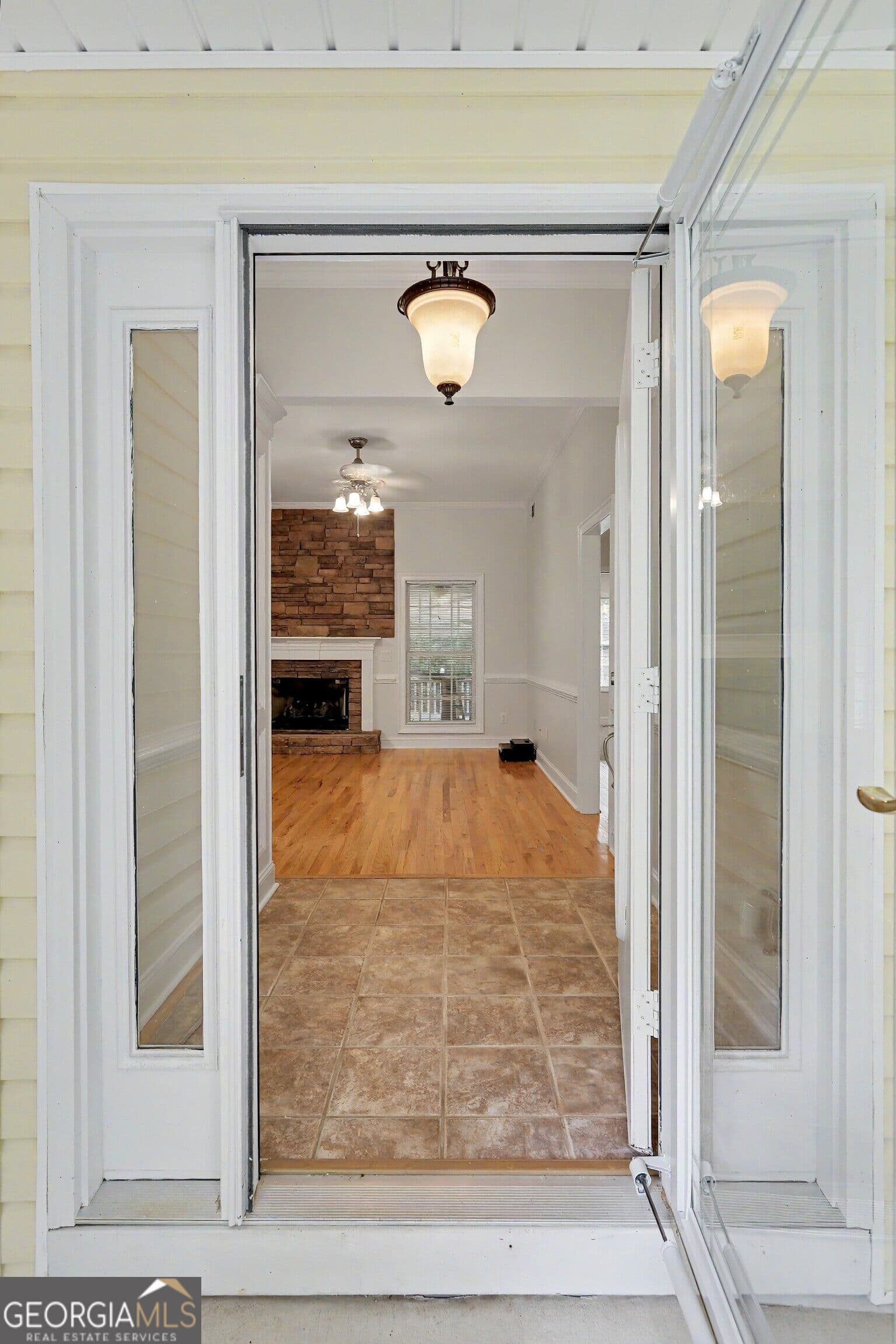 3 bedroom, 2 bathroom, 2,178 sq ft single family residence for sale at 51 Creekwood Drive, Griffin, GA 30223 — photo 9