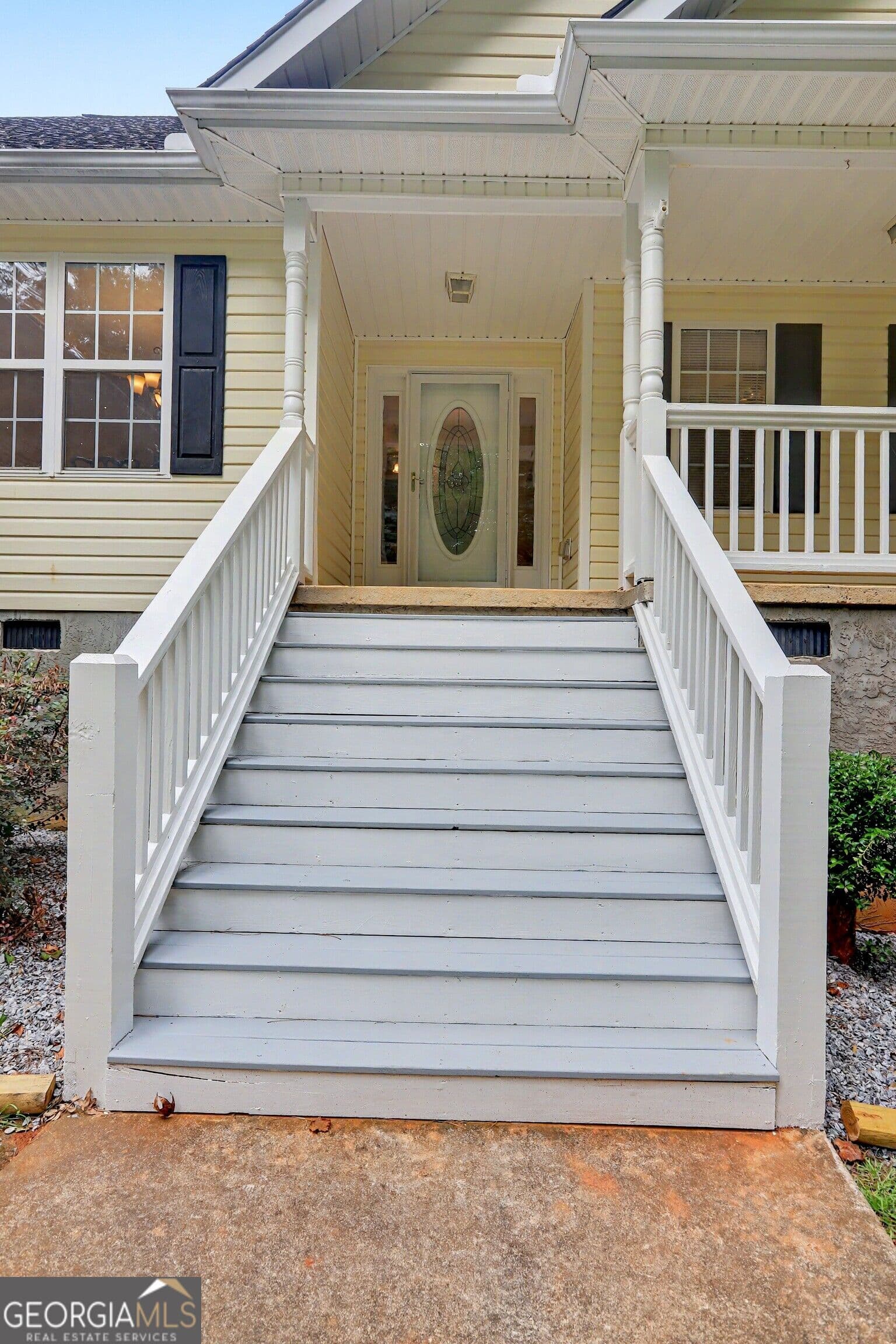 3 bedroom, 2 bathroom, 2,178 sq ft single family residence for sale at 51 Creekwood Drive, Griffin, GA 30223 — photo 8
