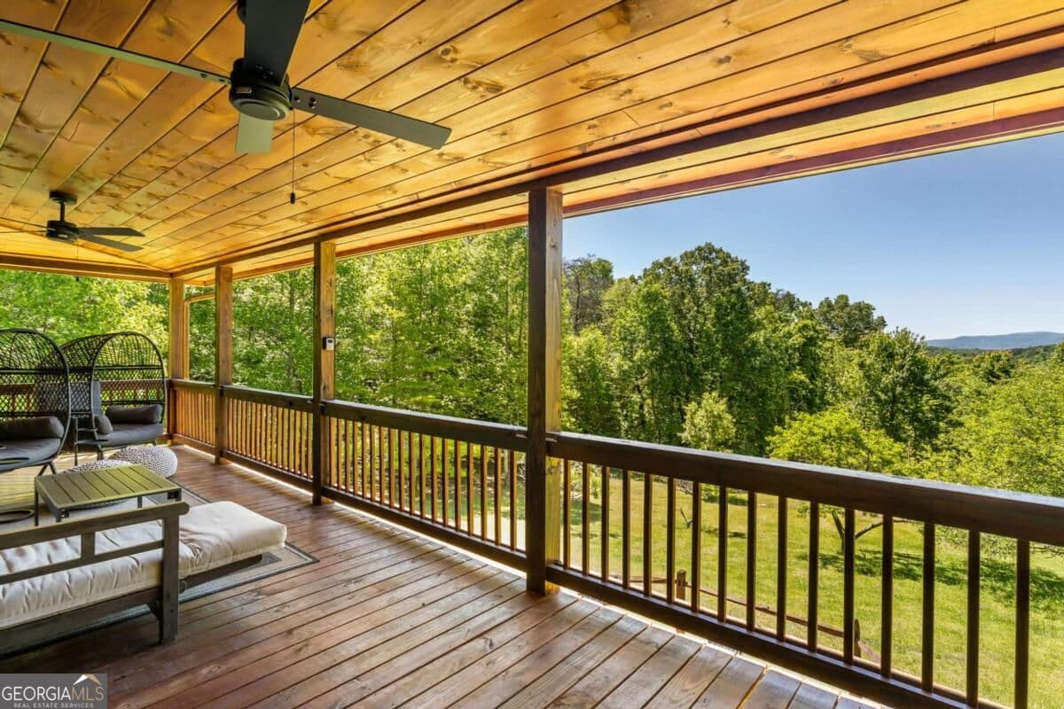 4 bedroom, 3 bathroom, 2,400 sq ft cabin,loft,single family residence for sale at 229 Old Mill Pond Road, Mineral Bluff, GA 30559 — photo 8