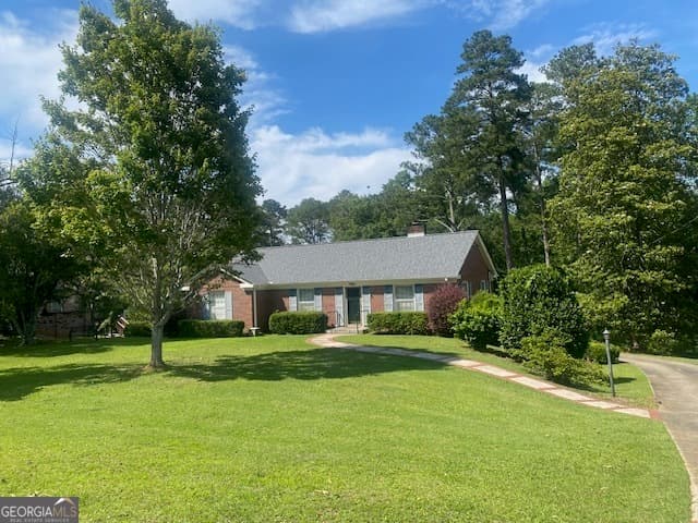 3 bedroom, 2 bathroom, 2,154 sq ft single family residence for sale at 123 Hillcrest Road, West Point, GA 31833 — photo 2