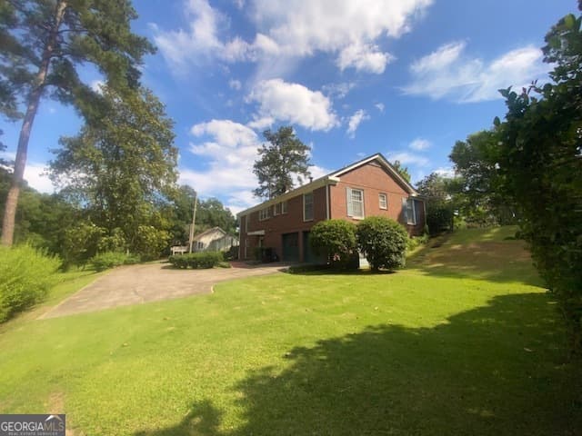 3 bedroom, 2 bathroom, 2,154 sq ft single family residence for sale at 123 Hillcrest Road, West Point, GA 31833 — photo 4