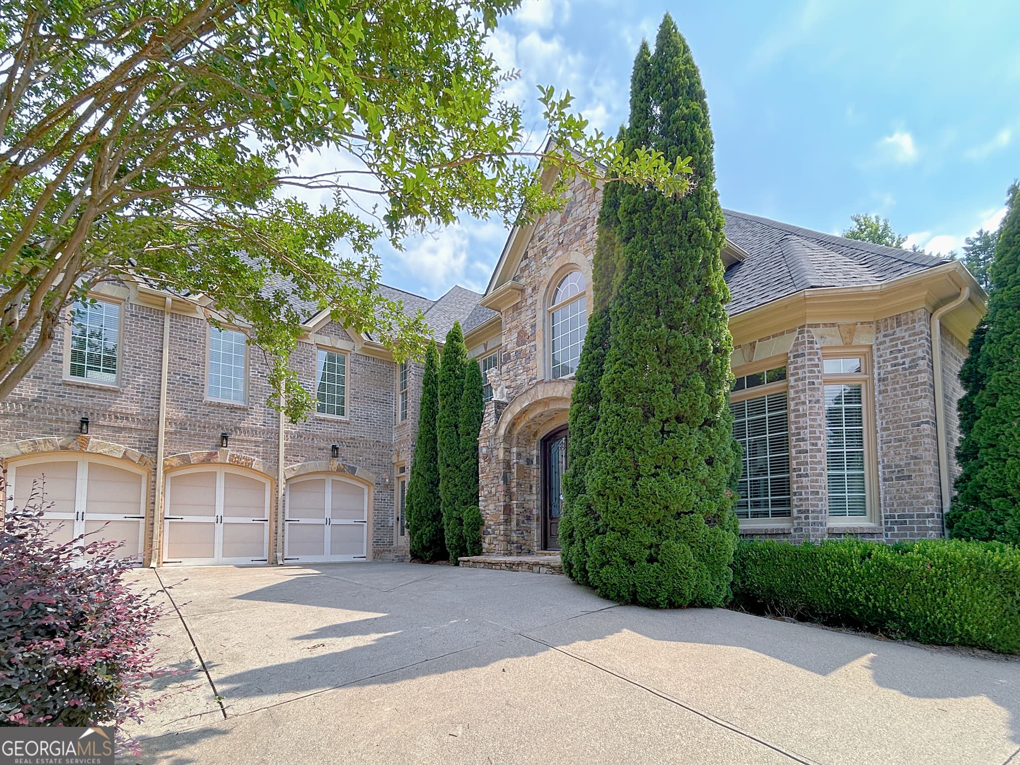 5 bedroom, 5.5 bathroom, 5,594 sq ft single family residence sold at 8730 Sawgrass Way, Duluth, GA 30097