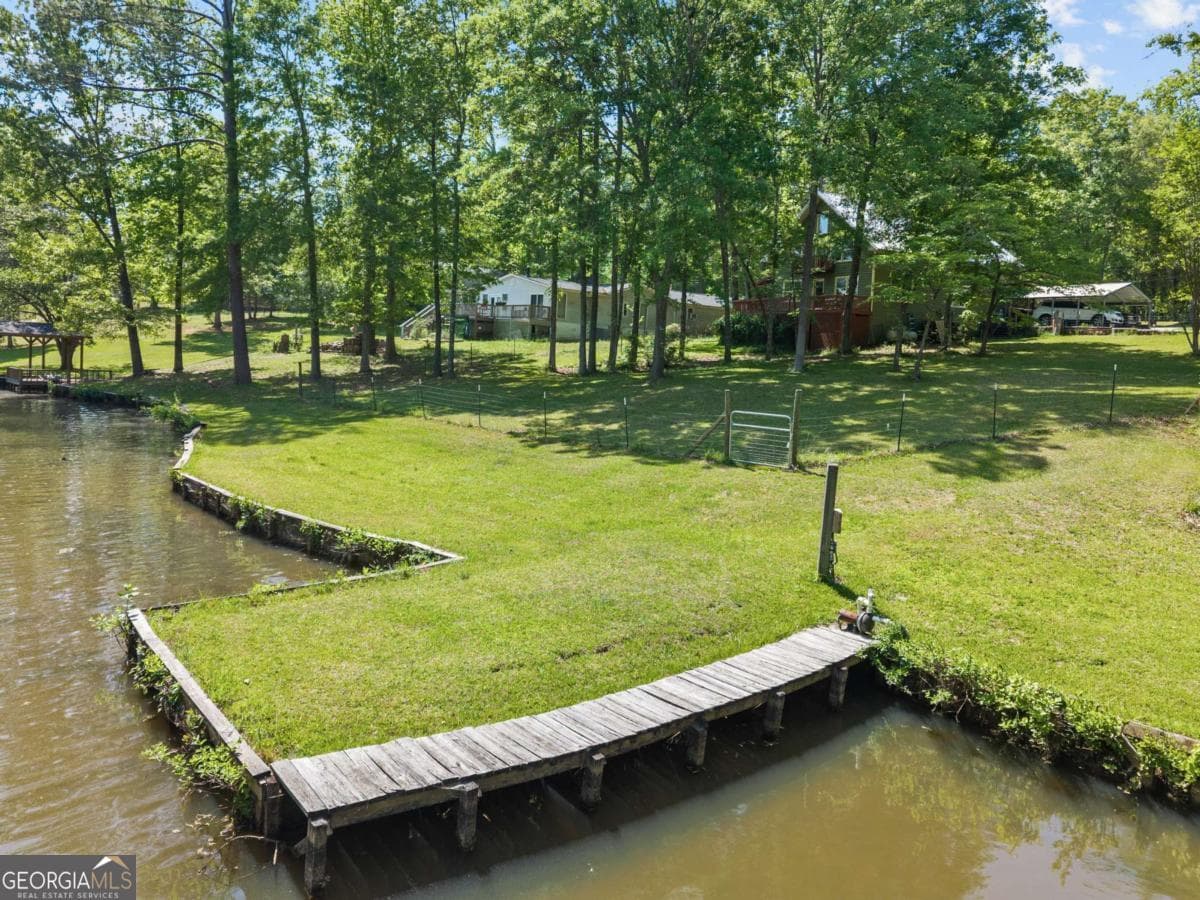 3 bedroom, 2.5 bathroom, 1,890 sq ft single family residence for sale at 103 Little River Drive, Eatonton, GA 31024 — photo 9