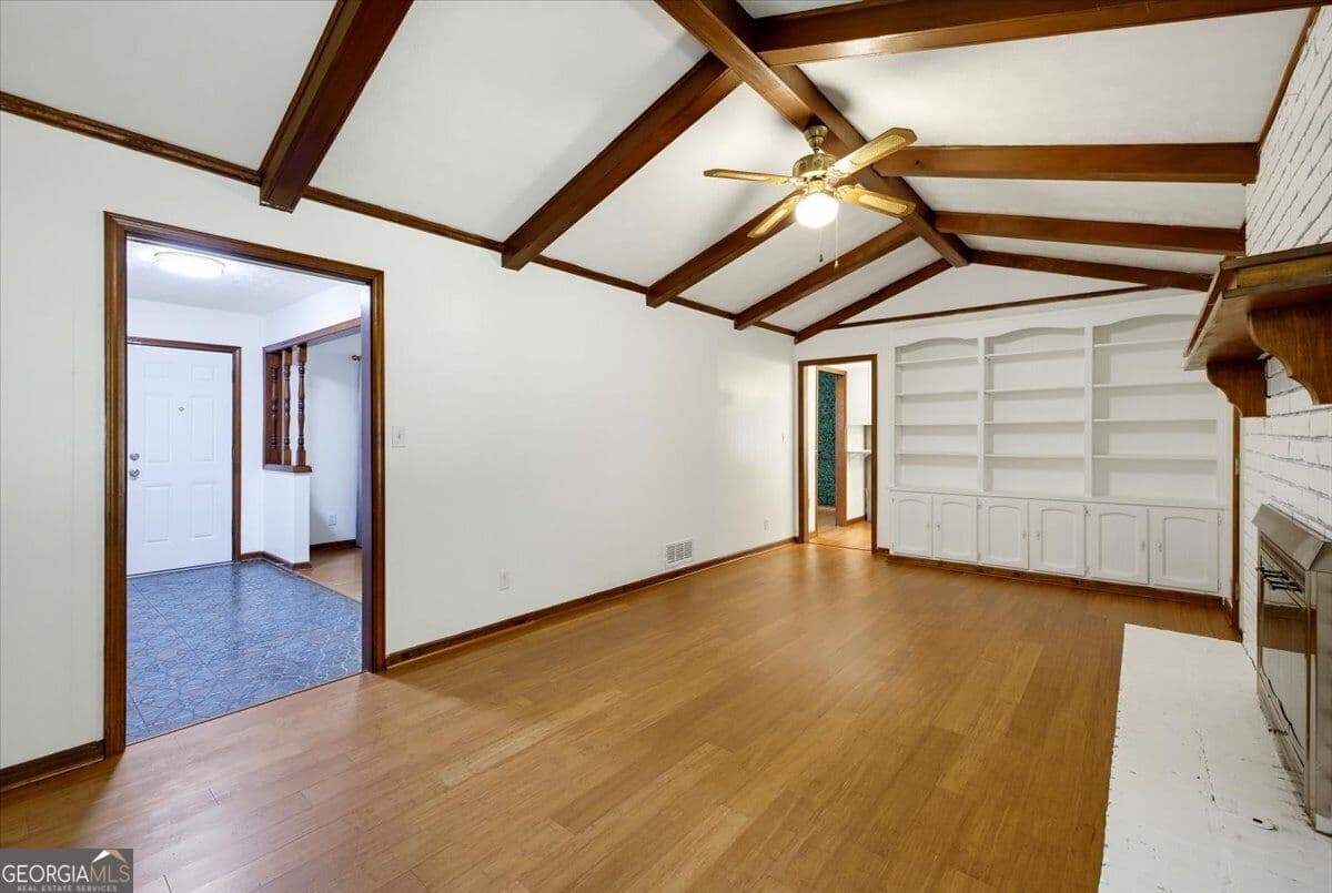 6 bedroom, 4 bathroom, 3,640 sq ft single family residence for rent at 4367 Berline Drive, Lithonia, GA 30038 for $2,550 a month — photo 8