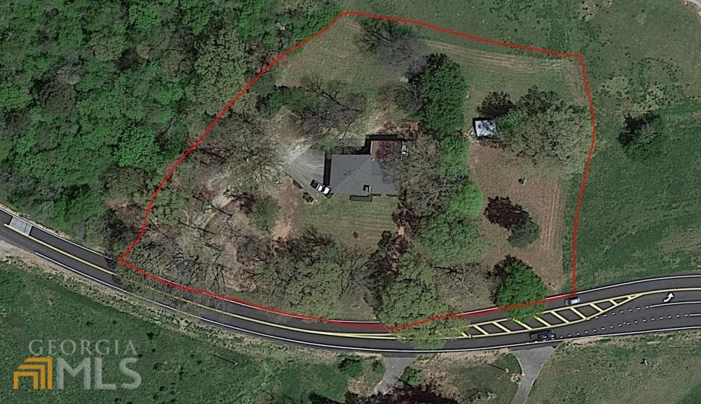 3 bedroom, 3 bathroom, 2,398 sq ft single family residence for sale at 713 Carl Bethlehem Road, Winder, GA 30680 — photo 4