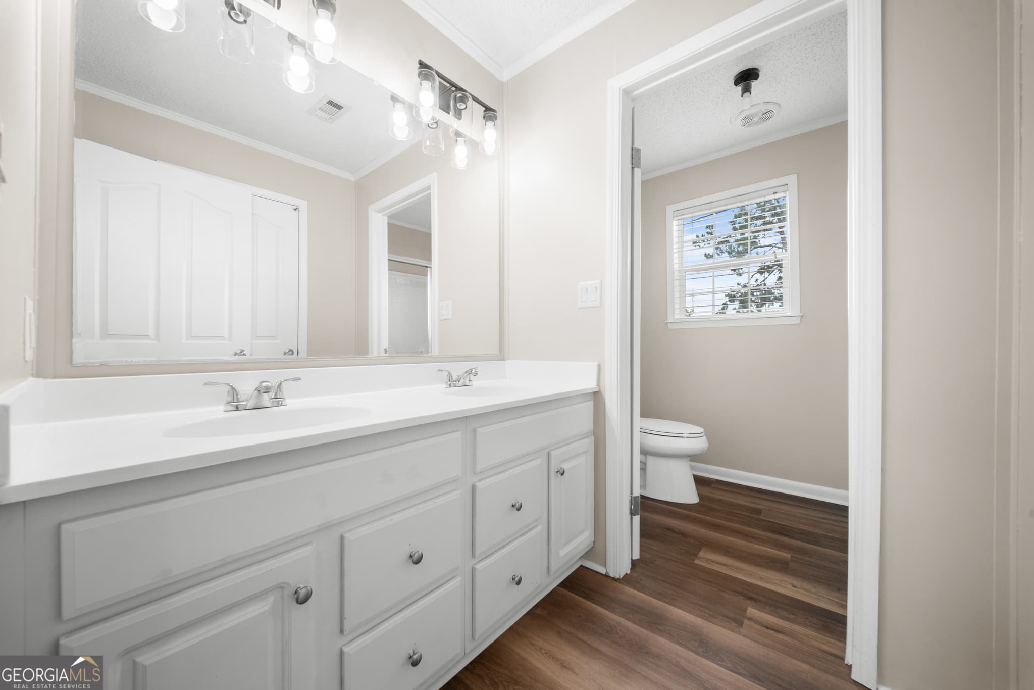 3 bedroom, 2 bathroom, 2,240 sq ft manufactured home,single family residence under contract at 703 Dave Callaway Road, Collins, GA 30421 — photo 9