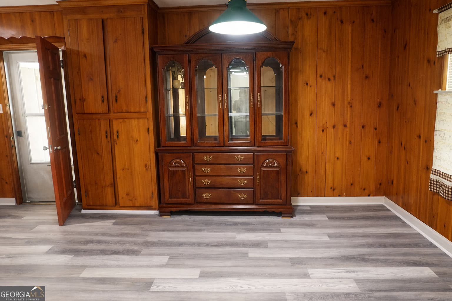 2 bedroom, 1 bathroom, 1,144 sq ft single family residence for sale at 72 Bell Street, Hartwell, GA 30643 — photo 3