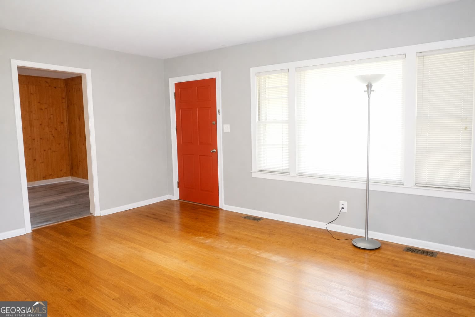 2 bedroom, 1 bathroom, 1,144 sq ft single family residence for sale at 72 Bell Street, Hartwell, GA 30643 — photo 5
