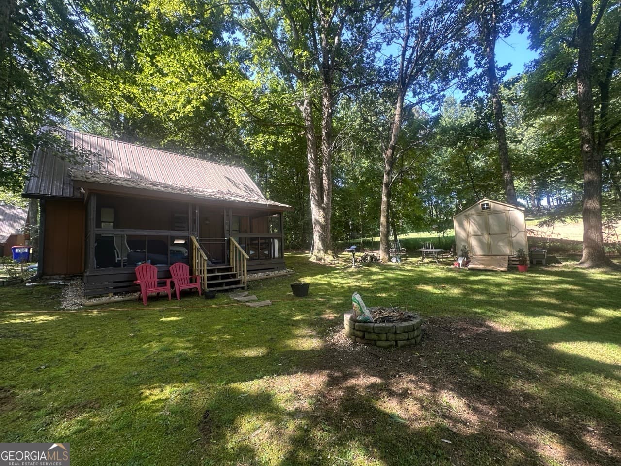 1 bedroom, 1 bathroom, 780 sq ft cabin,single family residence for sale at 126 Corey Creek Lane, Clarkesville, GA 30523 — photo 3