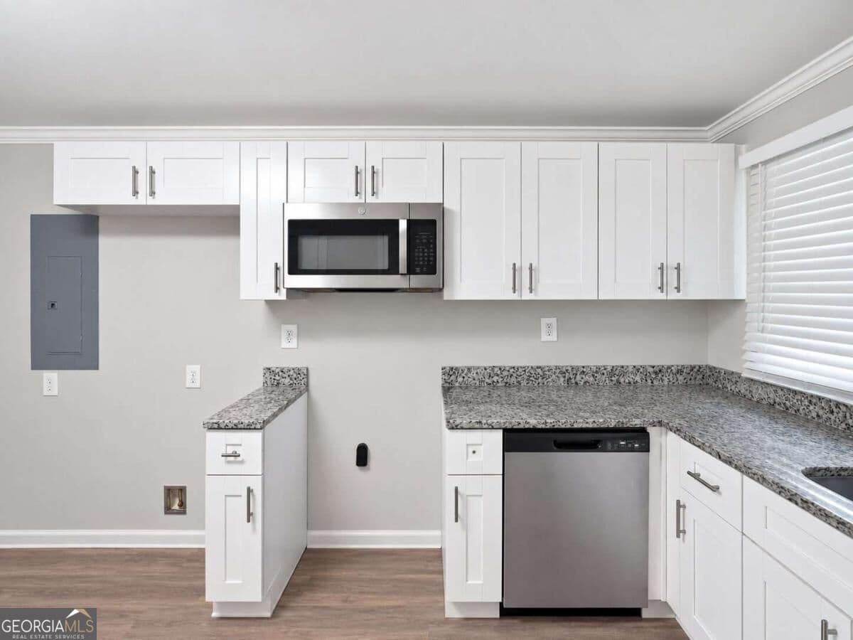 4 bedroom, 2 bathroom, 1,610 sq ft single family residence for sale at 3447 Jackson Drive, Decatur, GA 30032 — photo 9