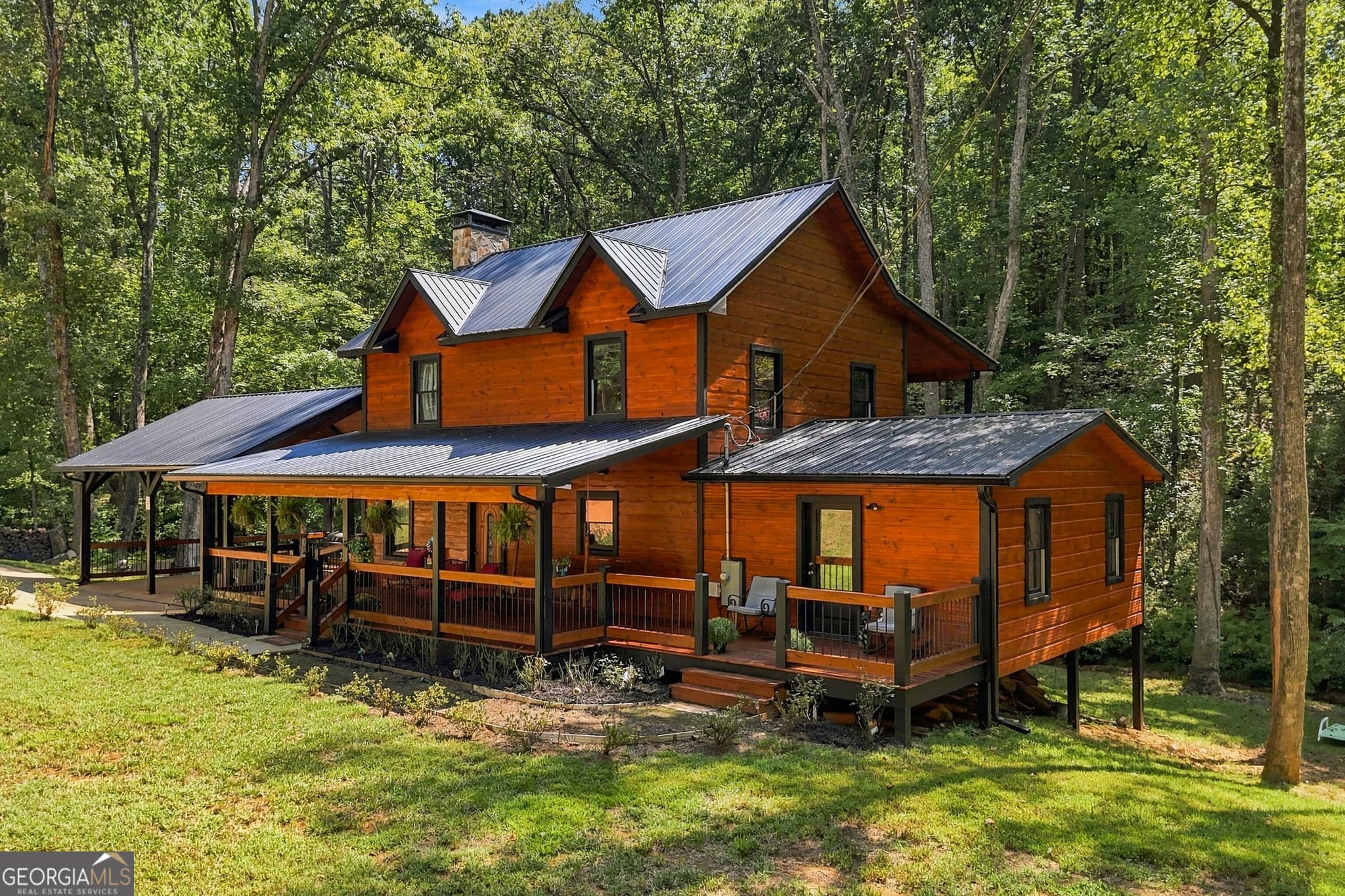 5 bedroom, 3 bathroom, 1,920 sq ft cabin,single family residence for sale at 268 Mission Hill Road, Ellijay, GA 30540 — photo 2