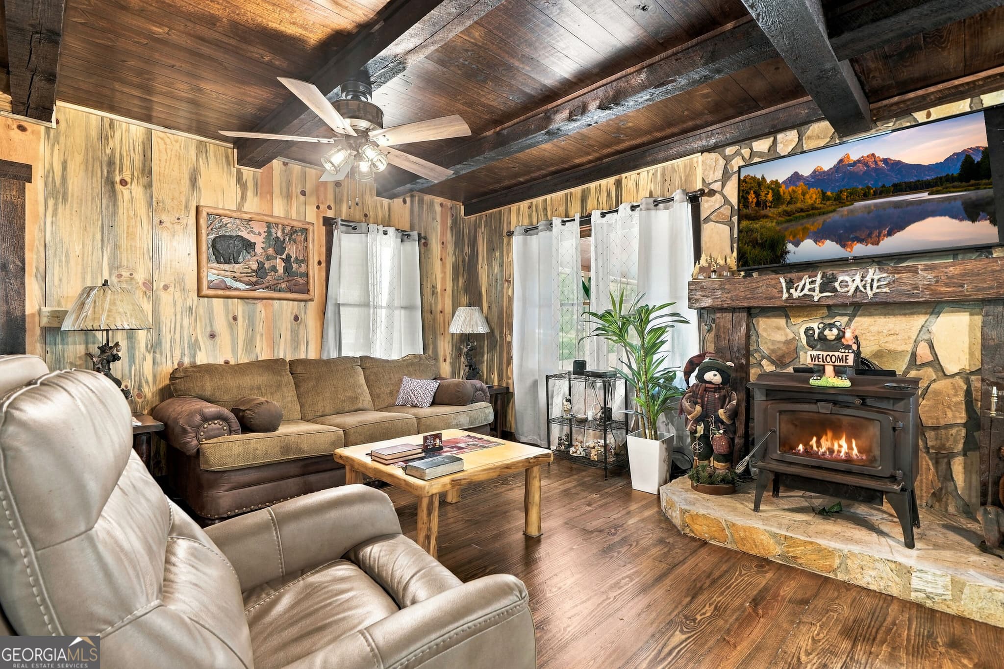 5 bedroom, 3 bathroom, 1,920 sq ft cabin,single family residence for sale at 268 Mission Hill Road, Ellijay, GA 30540 — photo 4