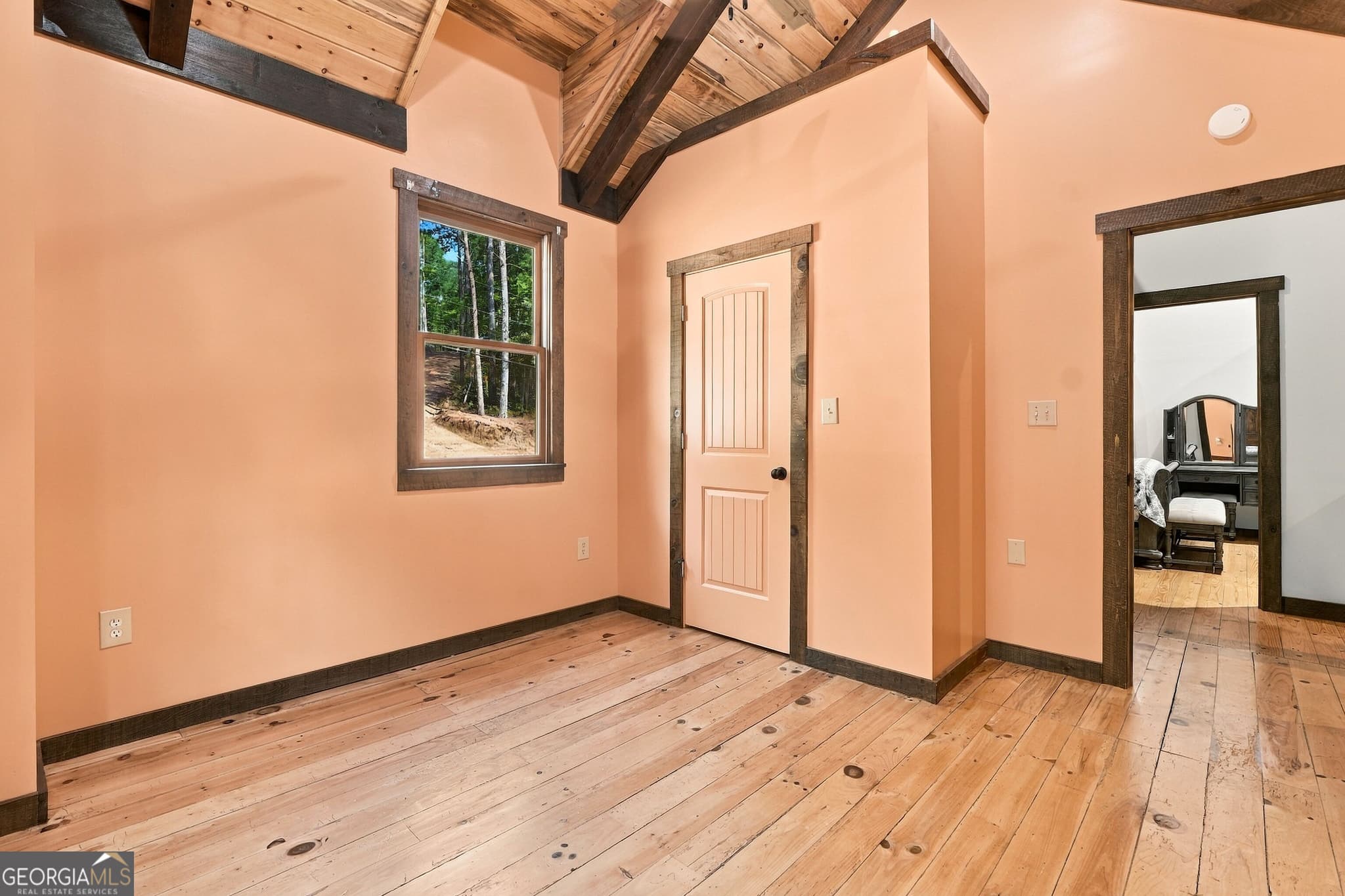 5 bedroom, 3 bathroom, 1,920 sq ft cabin,single family residence for sale at 268 Mission Hill Road, Ellijay, GA 30540 — photo 8