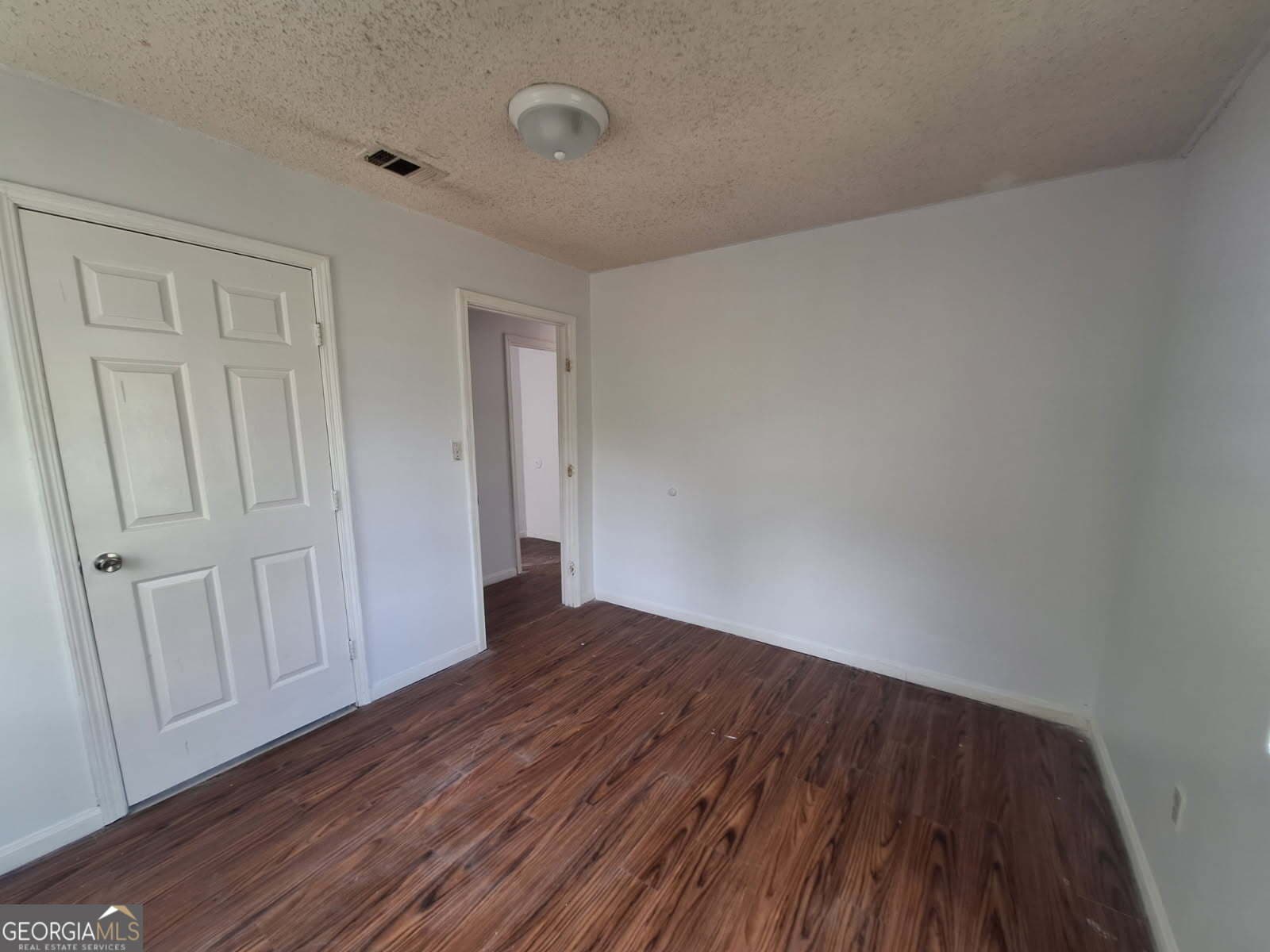 2 bedroom, 1 bathroom, 916 sq ft single family residence for sale at 3606 24th Avenue, Valley, AL 36854 — photo 7