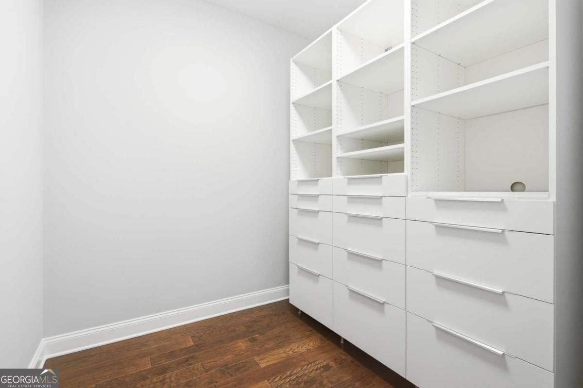 3 bedroom, 3 bathroom, 2,027 sq ft condominium for sale at 270 17th Street 4306, Atlanta, GA 30363 — photo 2