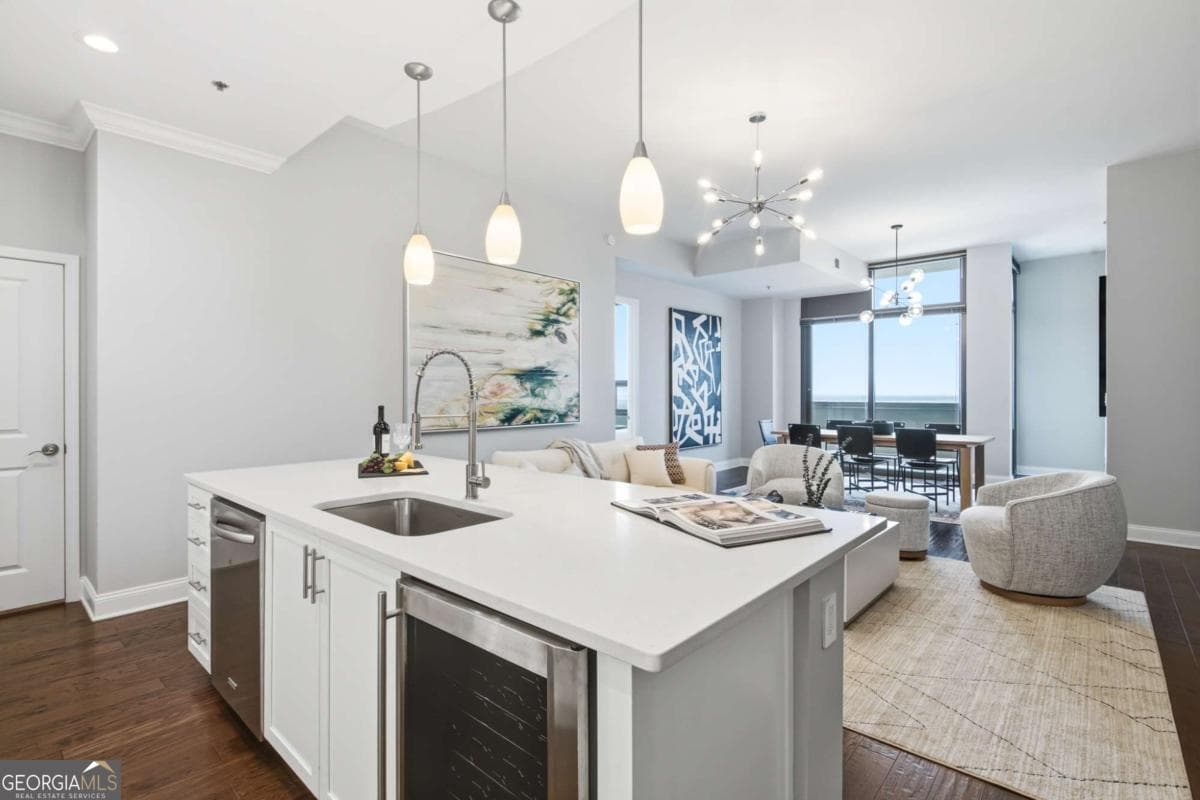 3 bedroom, 3 bathroom, 2,027 sq ft condominium for sale at 270 17th Street 4306, Atlanta, GA 30363 — photo 6