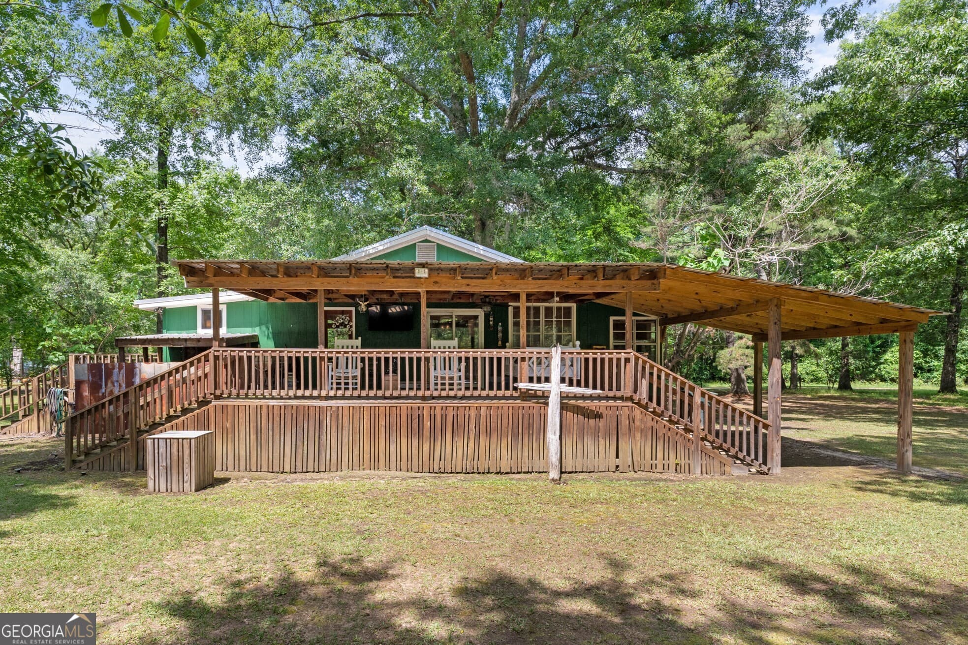 2 bedroom, 1 bathroom, 916 sq ft single family residence sold at 3204 Johnson Road, Millen, GA 30442