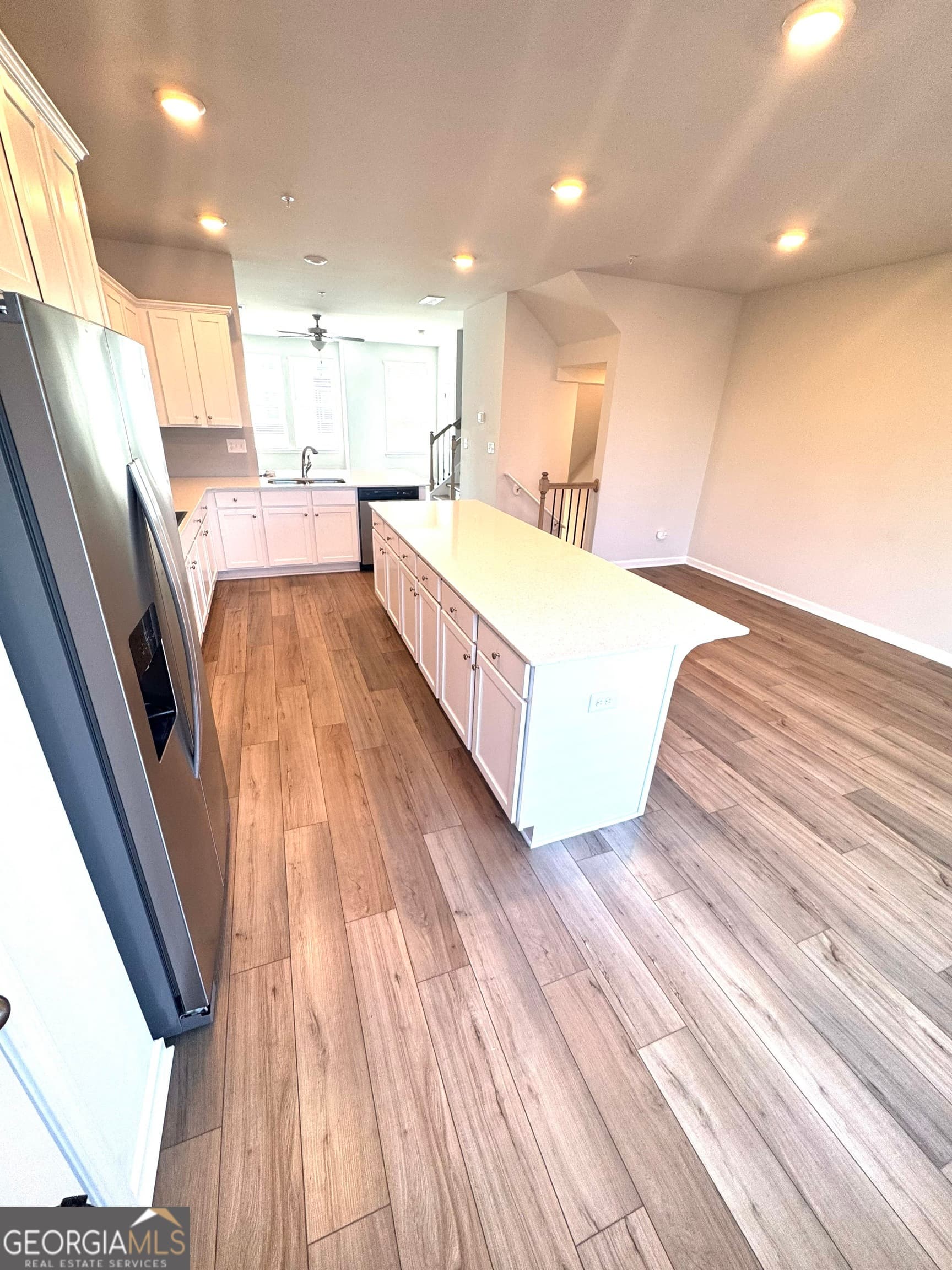 4 bedroom, 2.5 bathroom, 1,897 sq ft townhouse for sale at 225 Cobalt Drive, Fayetteville, GA 30214 — photo 3