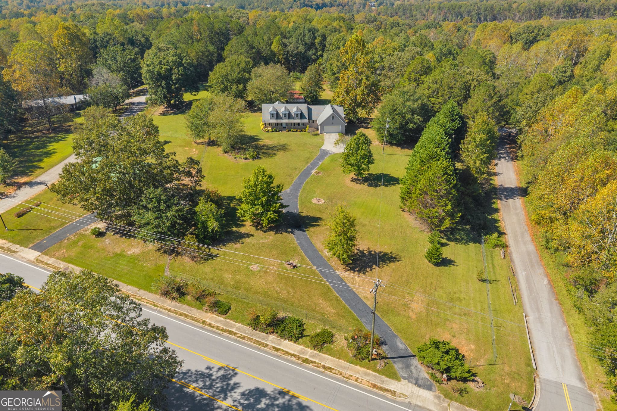 2 bedroom, 2.5 bathroom, 1,841 sq ft single family residence for sale at 1836 Mize Road, Toccoa, GA 30577 — photo 5