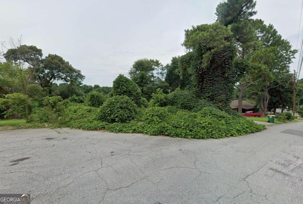 residential lot for sale at 583 Fielding Circle, Riverdale, GA 30274 — photo 1 of 2