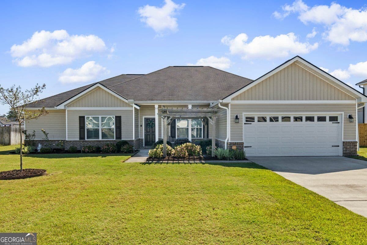 4 bedroom, 2 bathroom, 2,169 sq ft single family residence for sale at 53 Morrison Way, Ludowici, GA 31316 — photo 1 of 46
