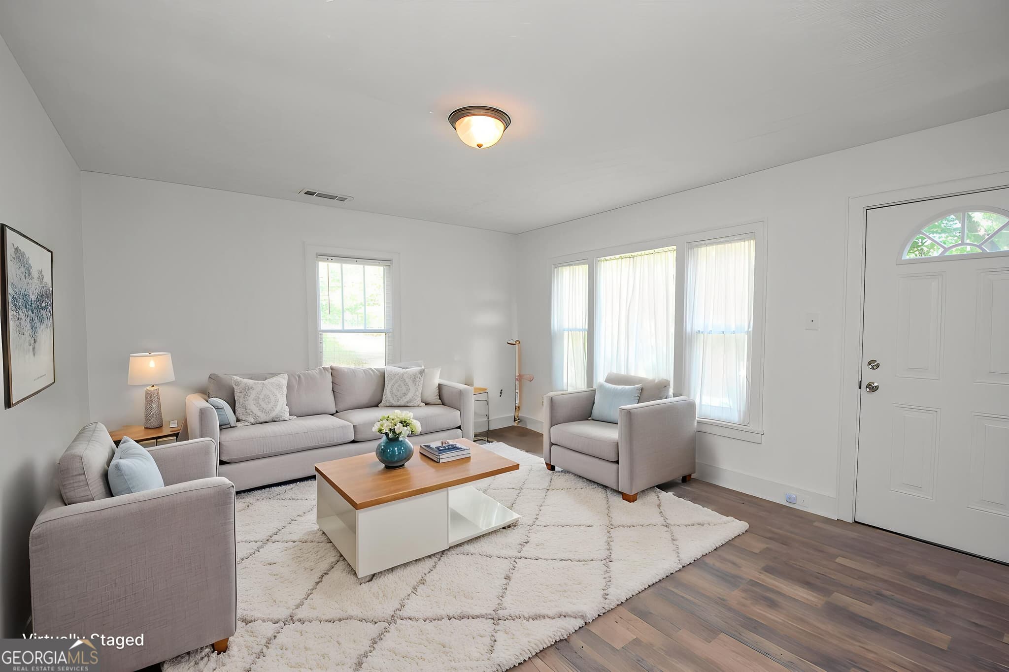 2 bedroom, 2 bathroom, 1,112 sq ft single family residence for sale at 247 Ball Street, Moreland, GA 30259