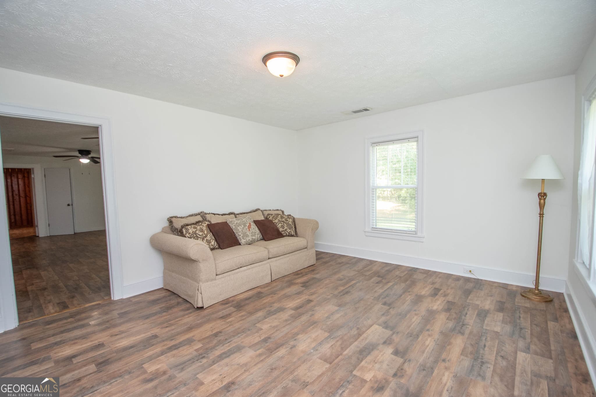 2 bedroom, 2 bathroom, 1,112 sq ft single family residence for sale at 247 Ball Street, Moreland, GA 30259 — photo 5