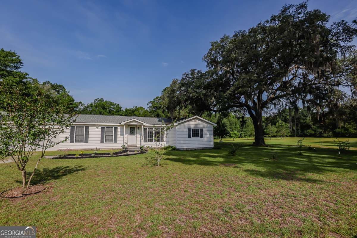 3 bedroom, 1.5 bathroom, 1,326 sq ft single family residence under contract at 1492 Sand Hill Road, Guyton, GA 31312 — photo 6