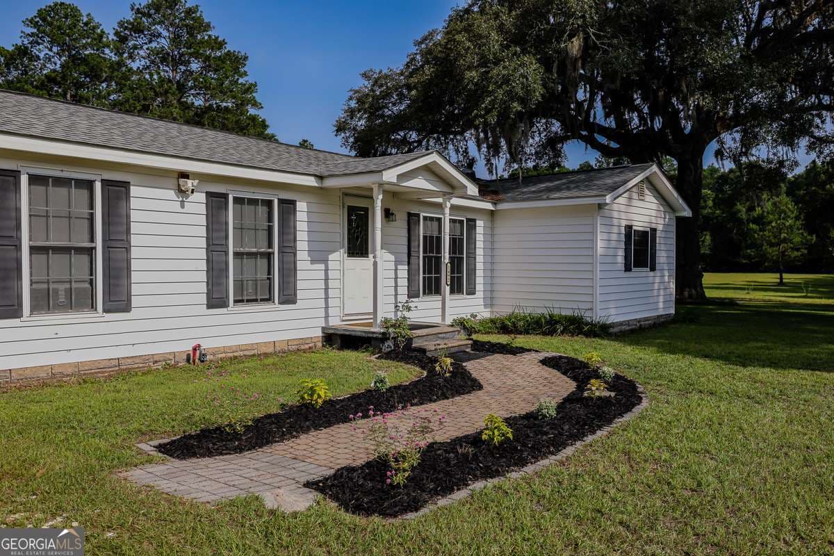 3 bedroom, 1.5 bathroom, 1,326 sq ft single family residence under contract at 1492 Sand Hill Road, Guyton, GA 31312 — photo 5