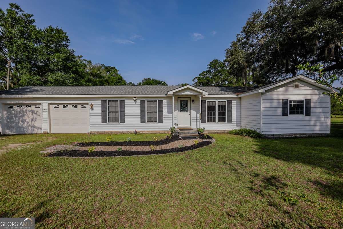 3 bedroom, 1.5 bathroom, 1,326 sq ft single family residence under contract at 1492 Sand Hill Road, Guyton, GA 31312 — photo 4