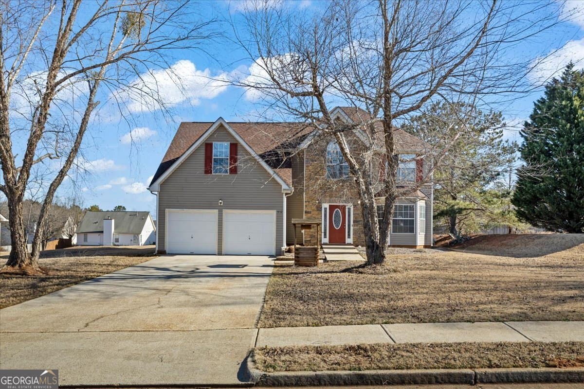 4 bedroom, 2.5 bathroom, 2,577 sq ft single family residence sold at 520 Easton Drive, Locust Grove, GA 30248