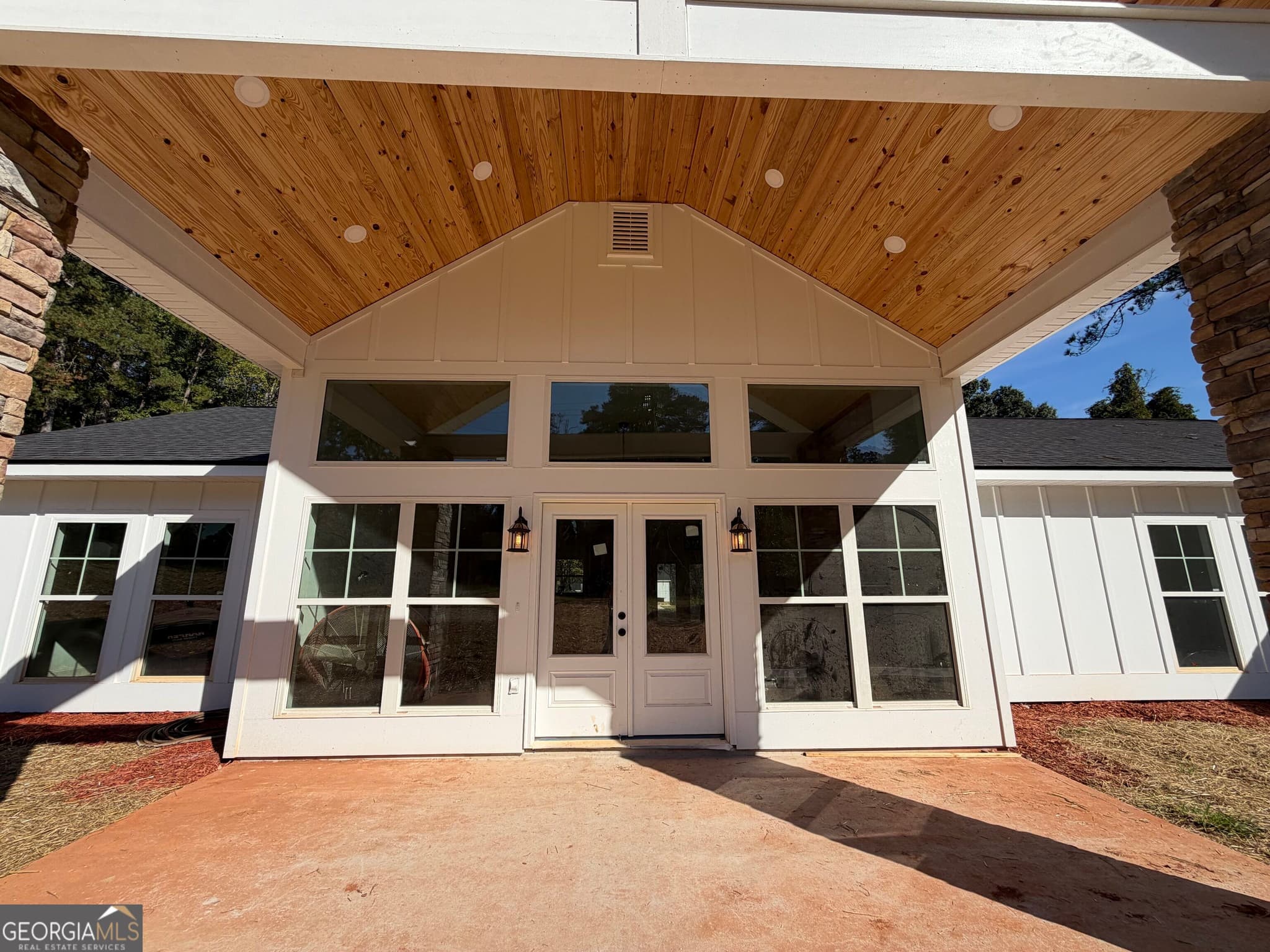 4 bedroom, 3 bathroom, 2,345 sq ft single family residence for sale at 960 Cameron Mill Road, Lagrange, GA 30240 — photo 4
