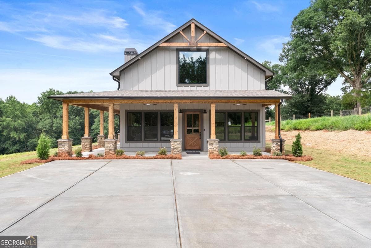 3 bedroom, 2.5 bathroom, 1,961 sq ft single family residence for sale at 216 Arthur Allen Road, Cleveland, GA 30528 — photo 2