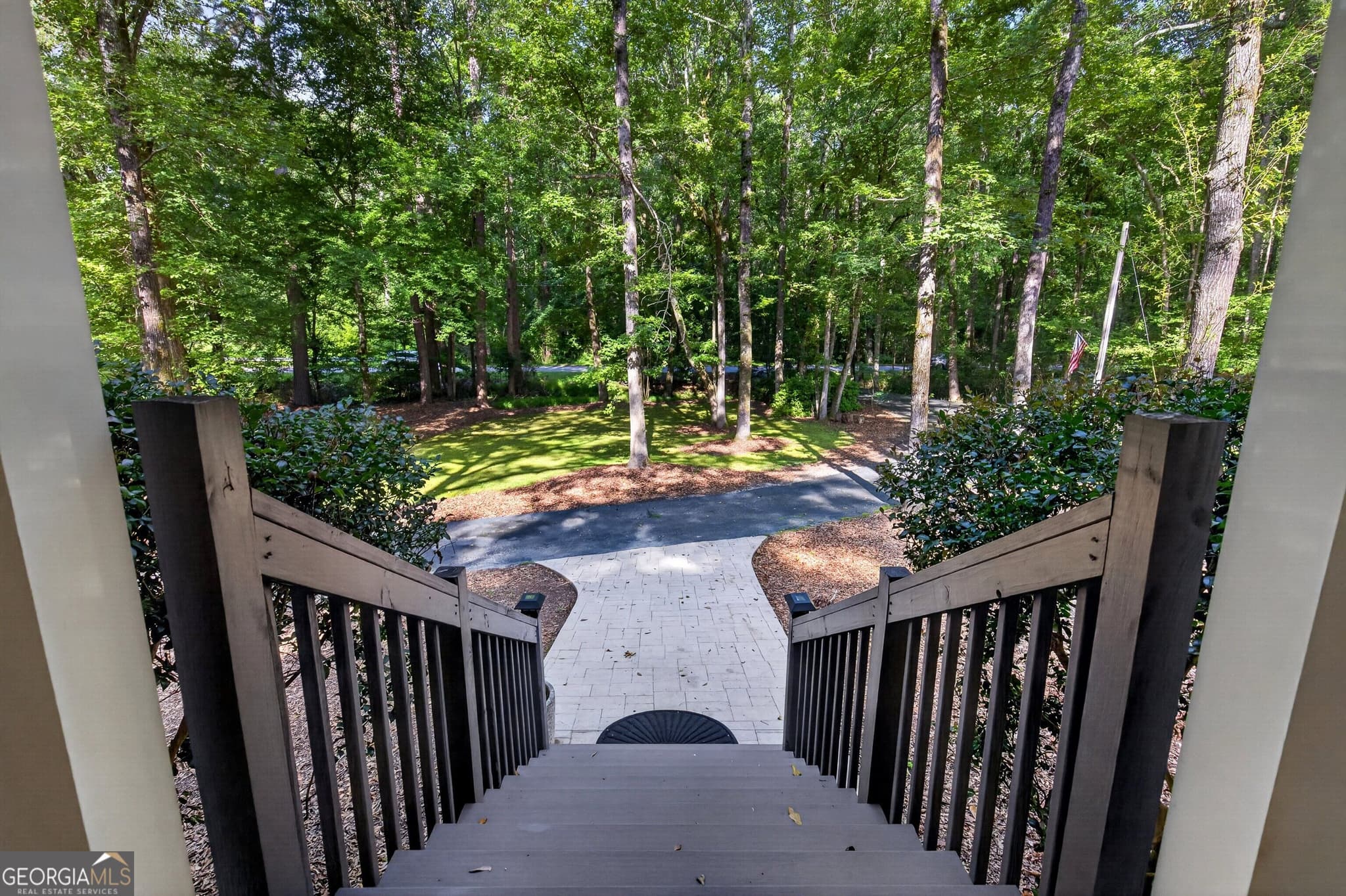 4 bedroom, 3.5 bathroom, 3,797 sq ft single family residence for sale at 121 Broom Boulevard, Fayetteville, GA 30215 — photo 8