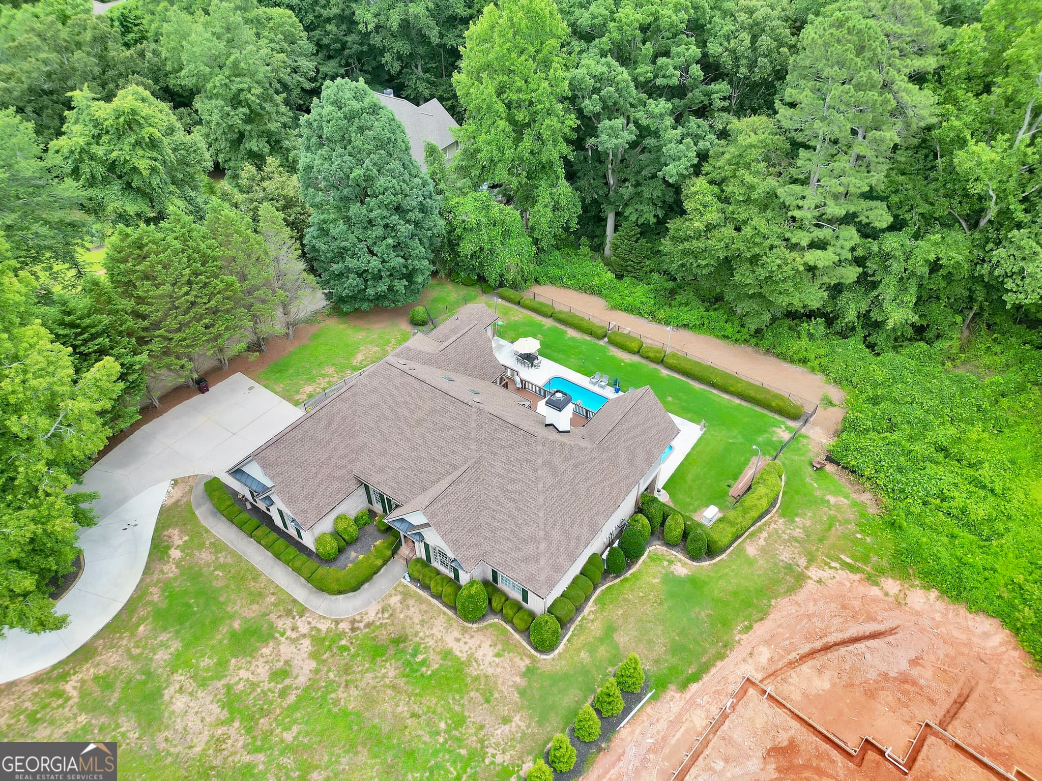 6 bedroom, 4.5 bathroom, 6,557 sq ft single family residence for sale at 46 Riverview Drive, Dawsonville, GA 30534 — photo 6