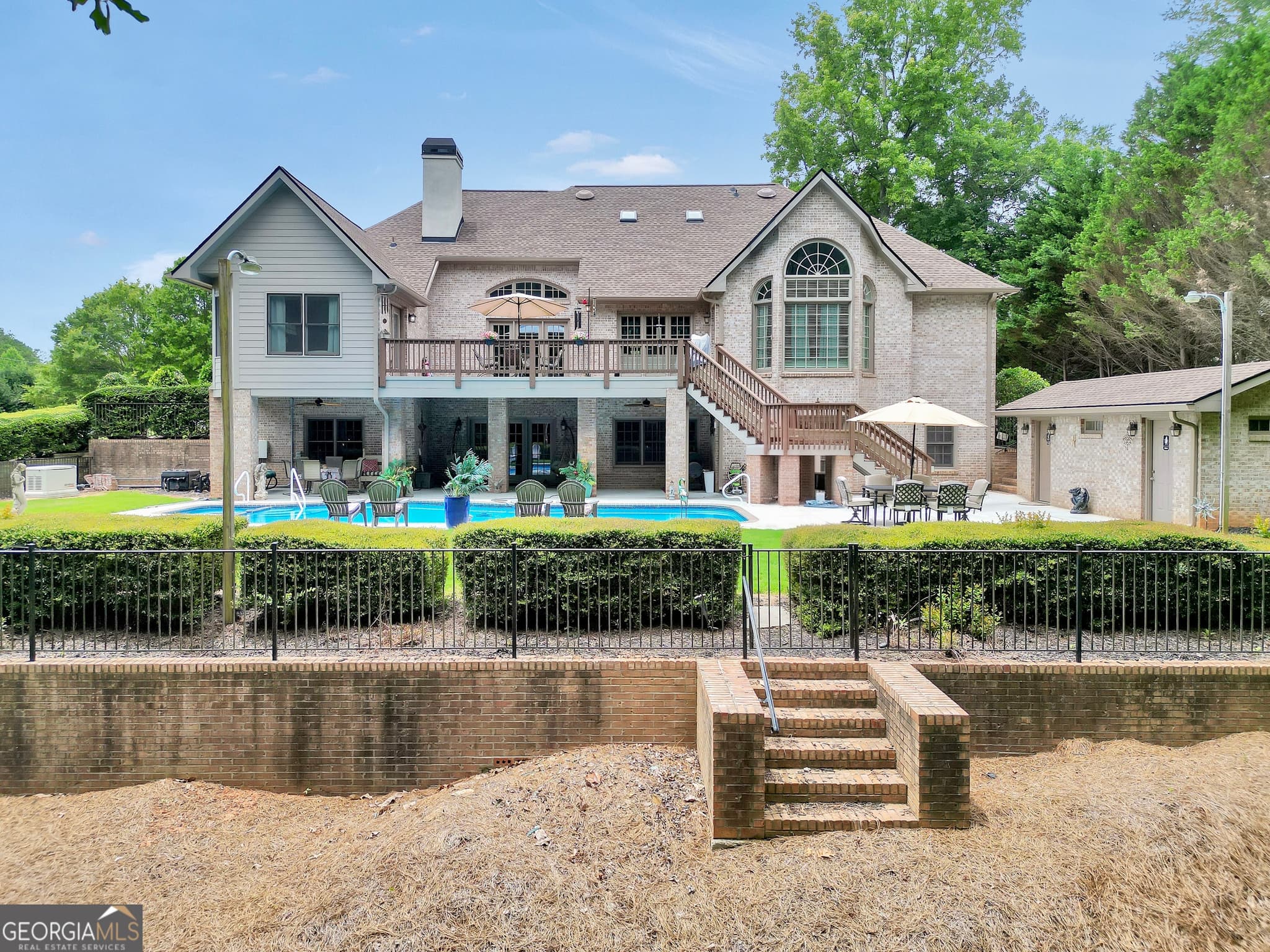 6 bedroom, 4.5 bathroom, 6,557 sq ft single family residence for sale at 46 Riverview Drive, Dawsonville, GA 30534 — photo 3