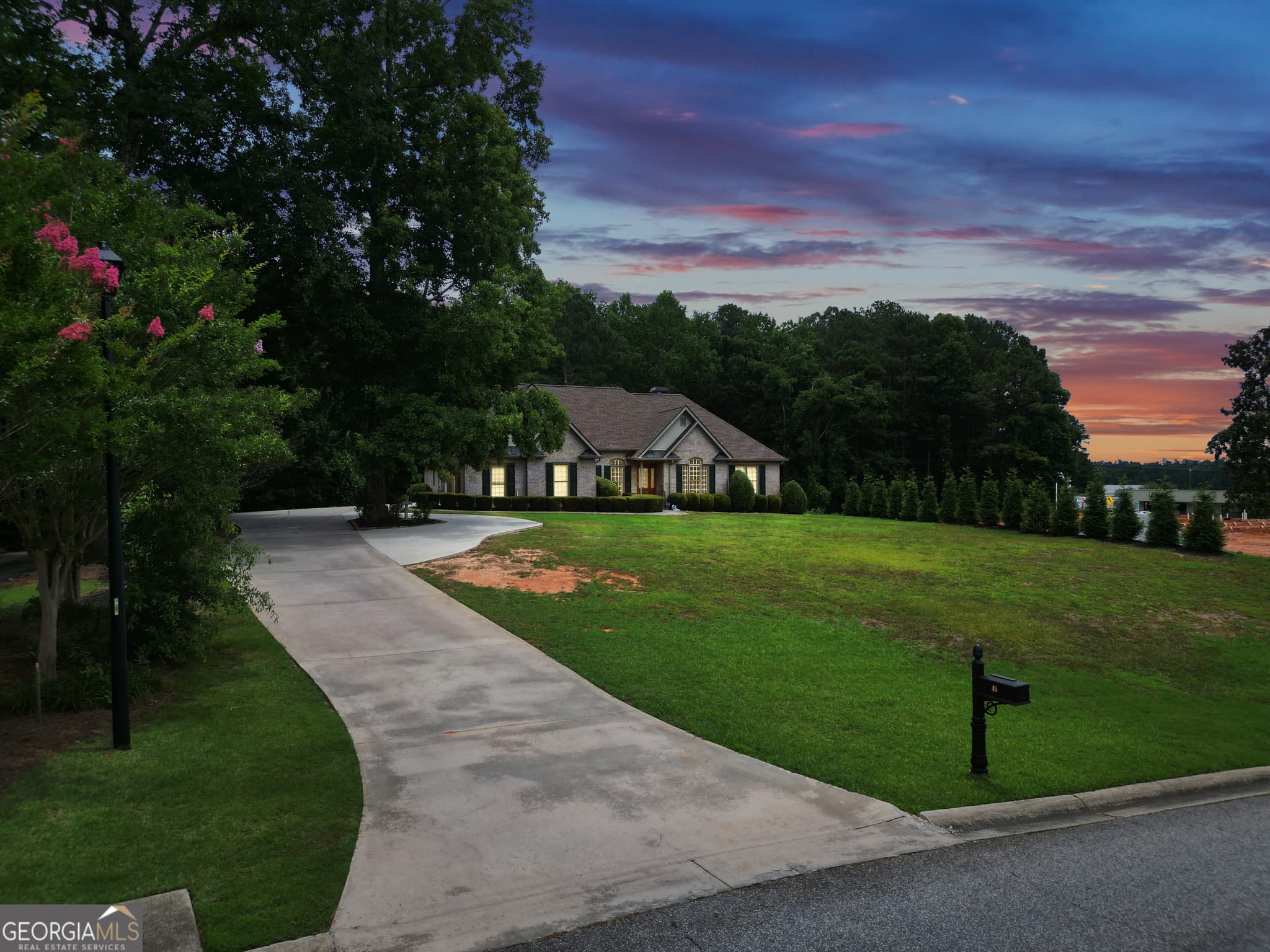 6 bedroom, 4.5 bathroom, 6,557 sq ft single family residence for sale at 46 Riverview Drive, Dawsonville, GA 30534 — photo 9