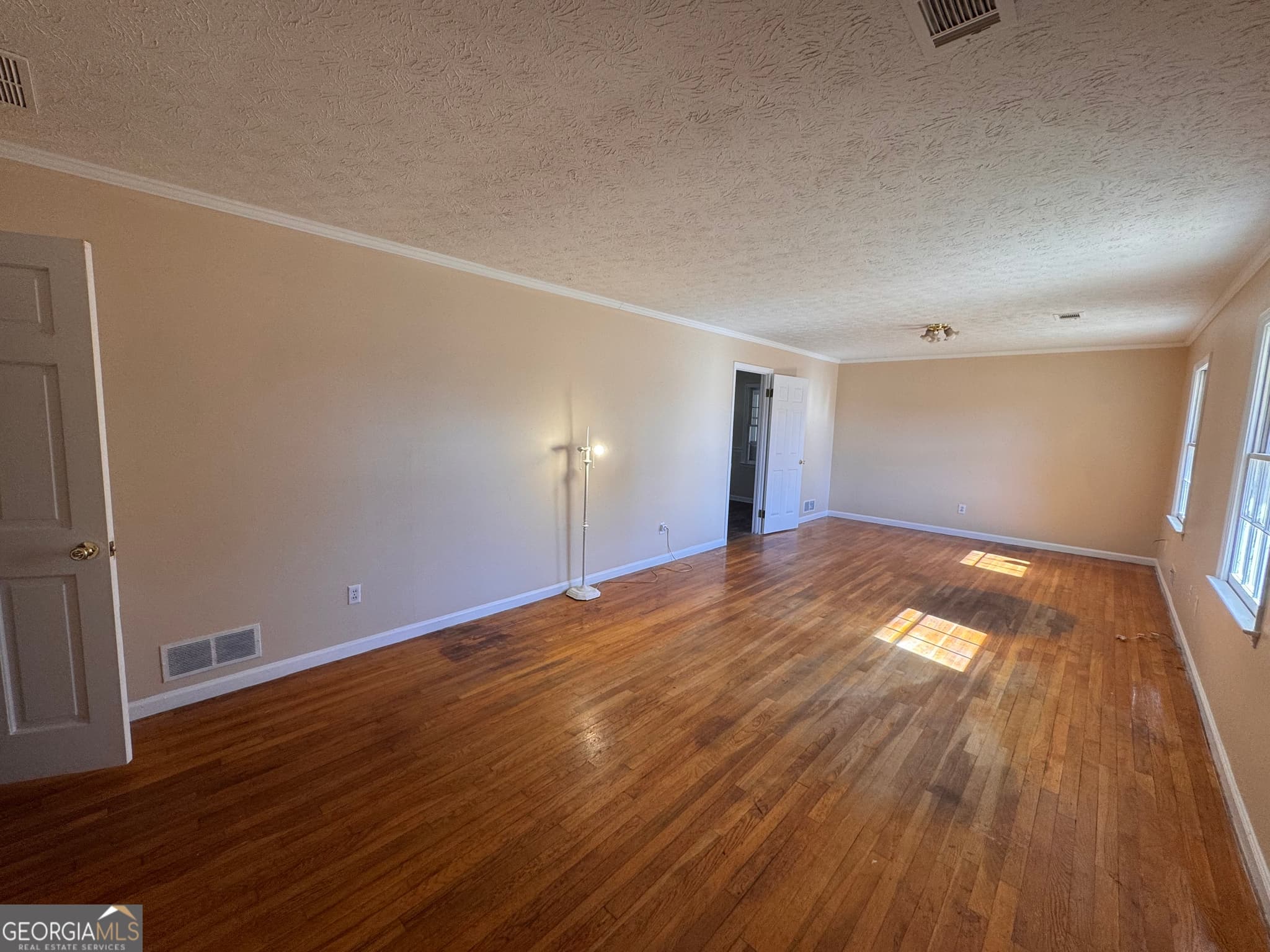 3 bedroom, 2 bathroom, 2,206 sq ft single family residence for sale at 5175 Forest Drive, Covington, GA 30014 — photo 3