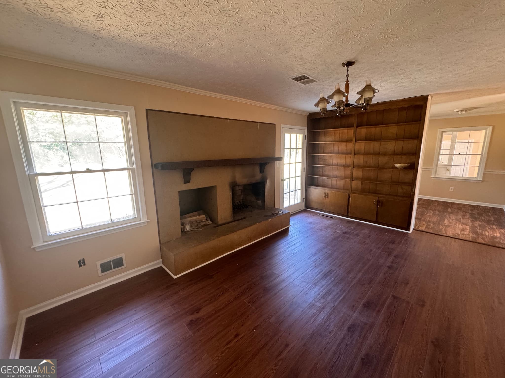 3 bedroom, 2 bathroom, 2,206 sq ft single family residence for sale at 5175 Forest Drive, Covington, GA 30014 — photo 10